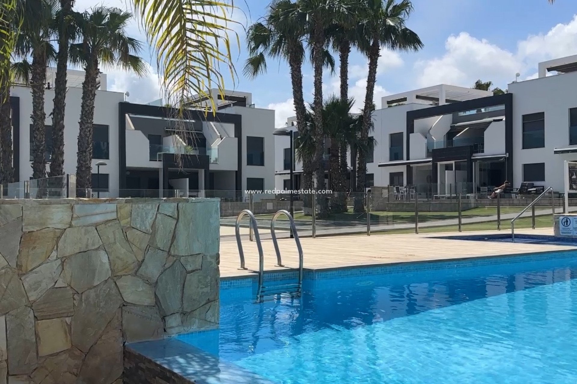 Resale - Apartment -
Orihuela Costa - La Zenia