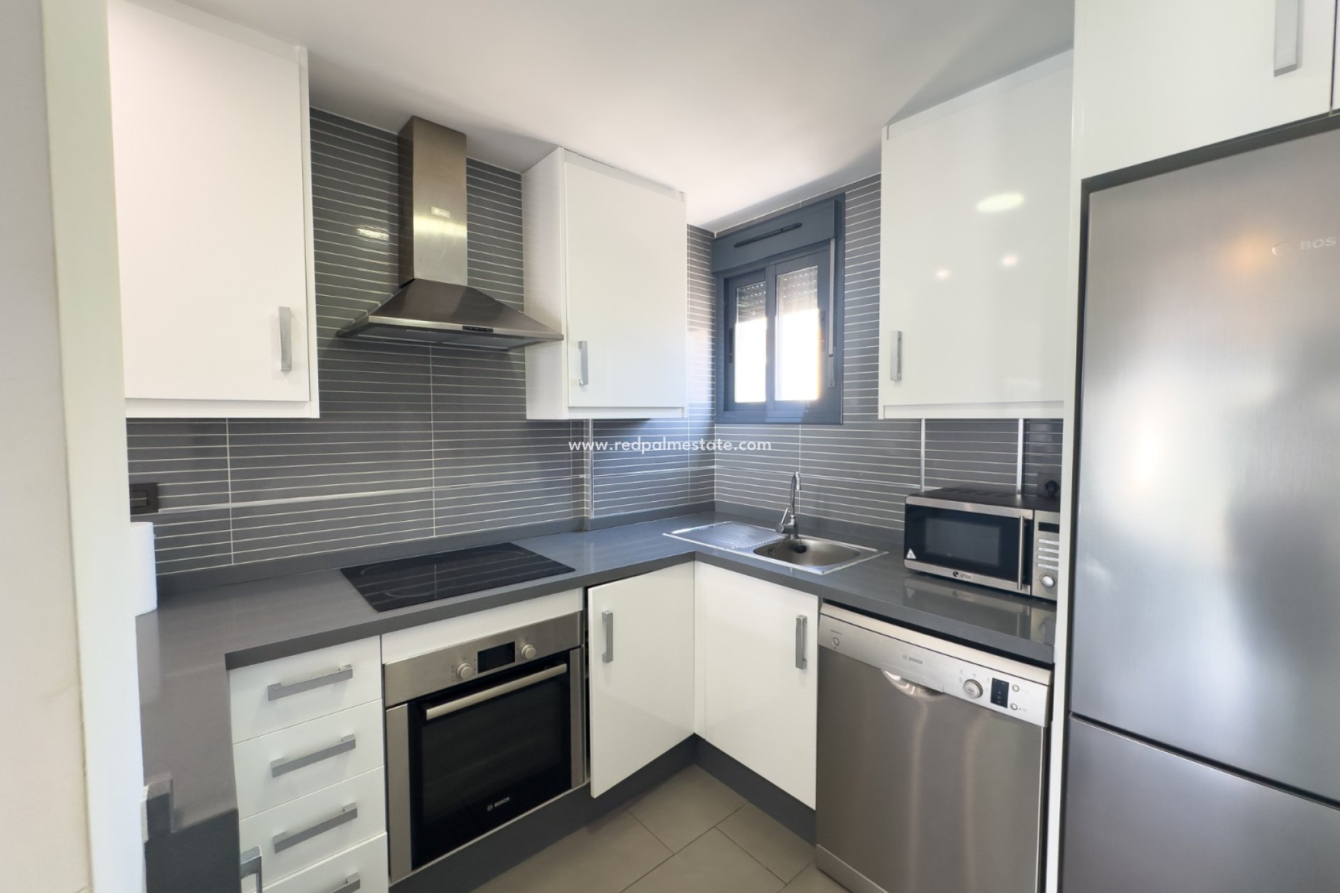 Resale - Apartment -
Orihuela Costa - La Zenia
