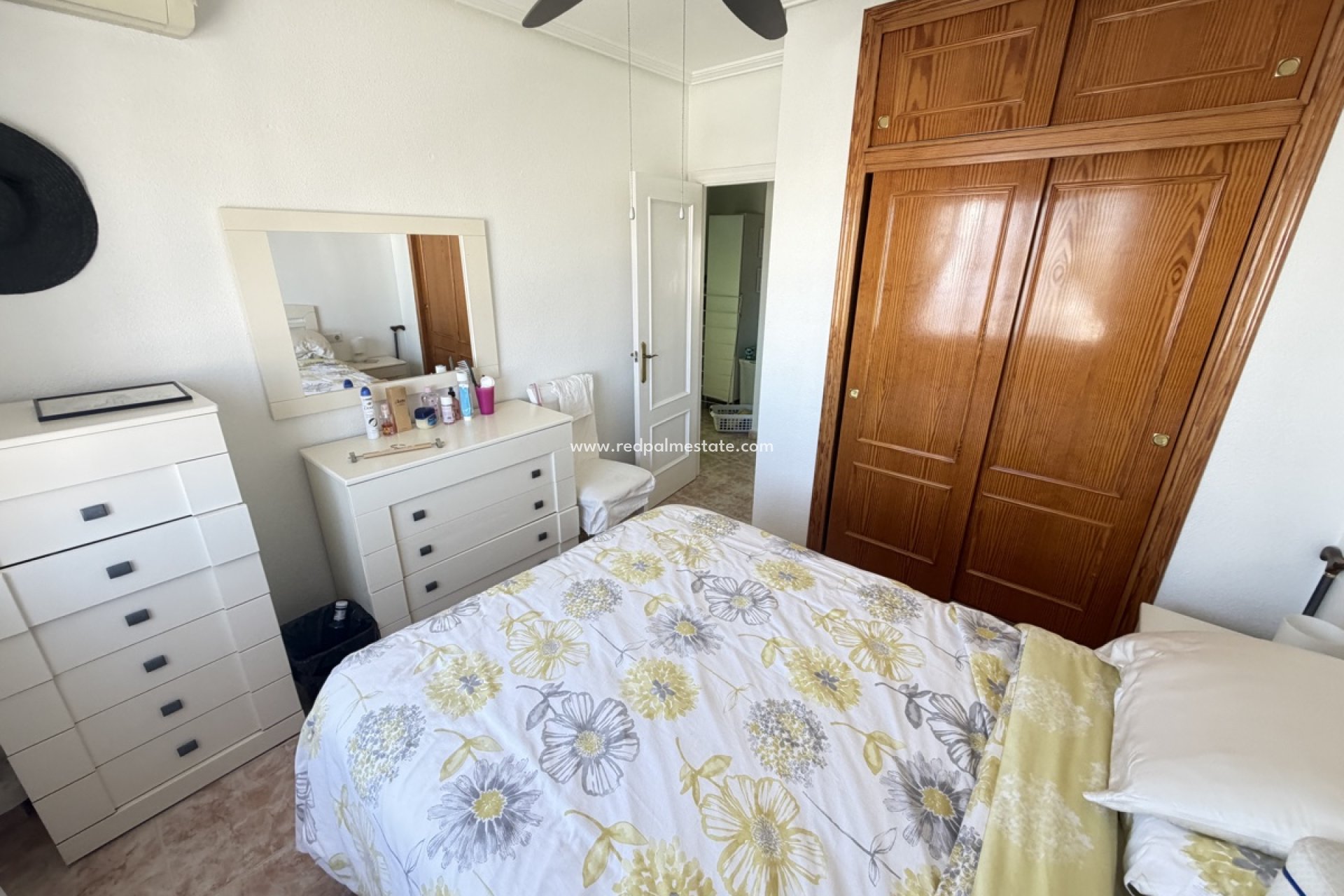 Resale - Apartment -
Orihuela Costa - La Zenia