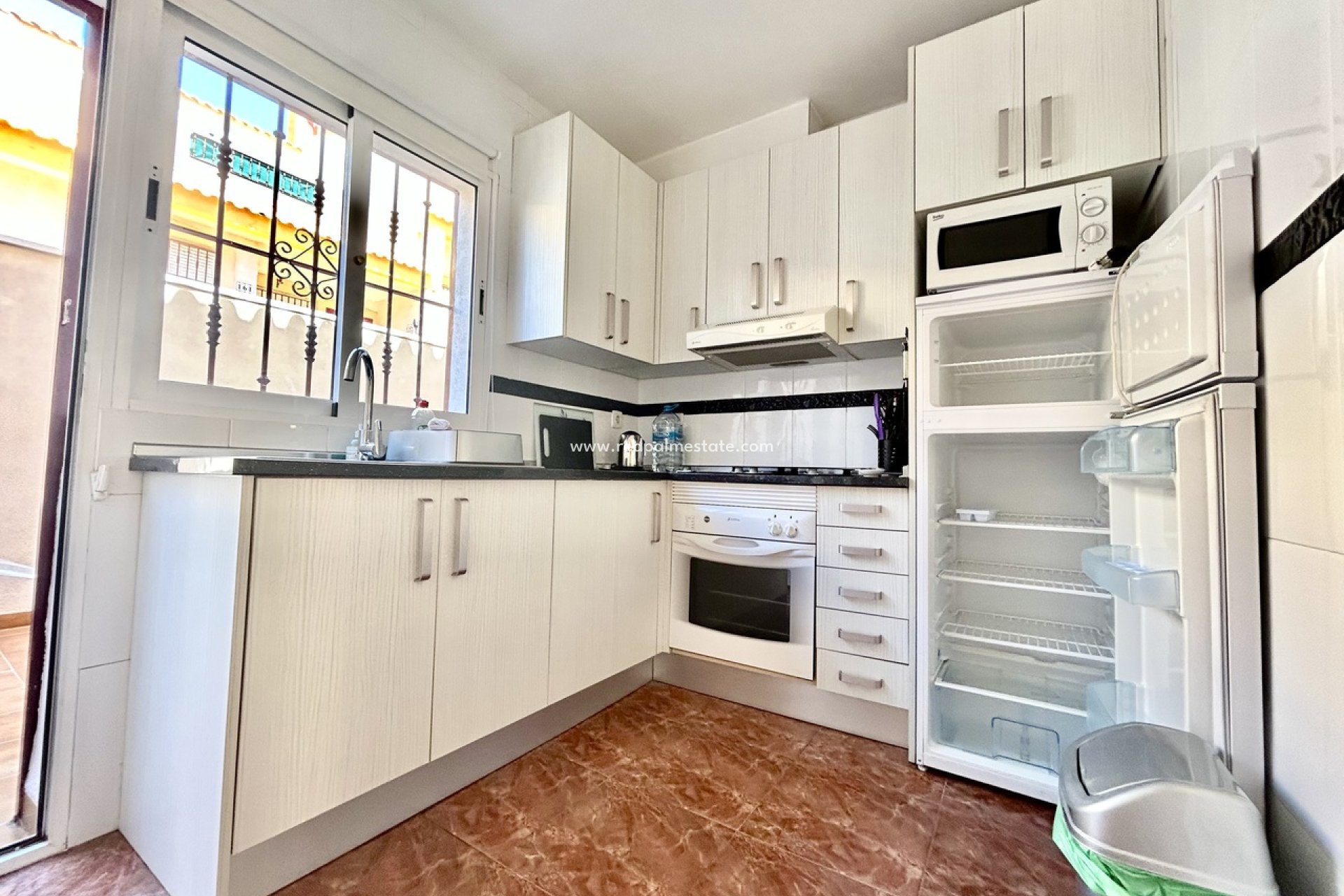 Resale - Apartment -
Orihuela Costa - La Zenia