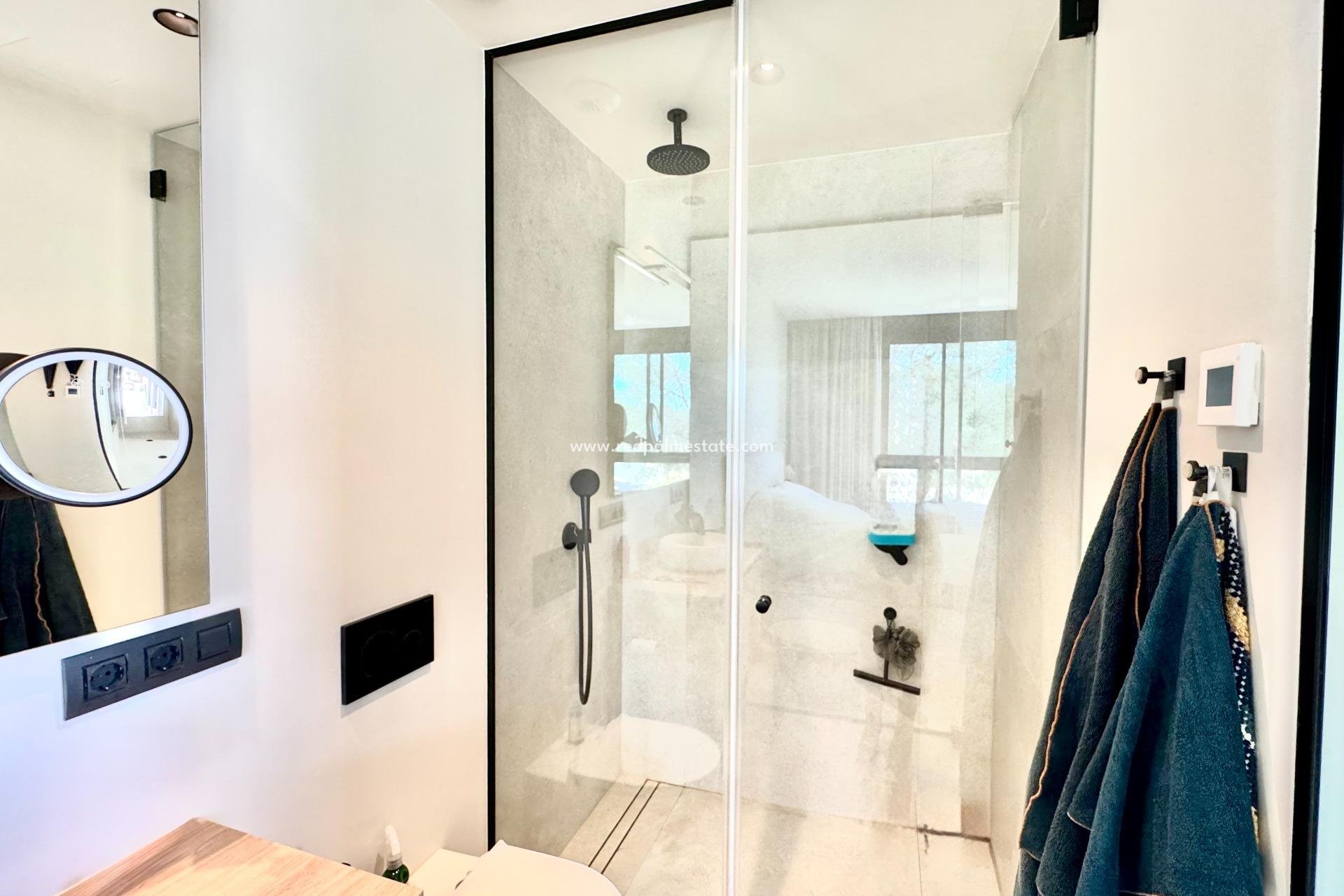 Resale - Apartment -
Orihuela Costa - Las Colinas Golf