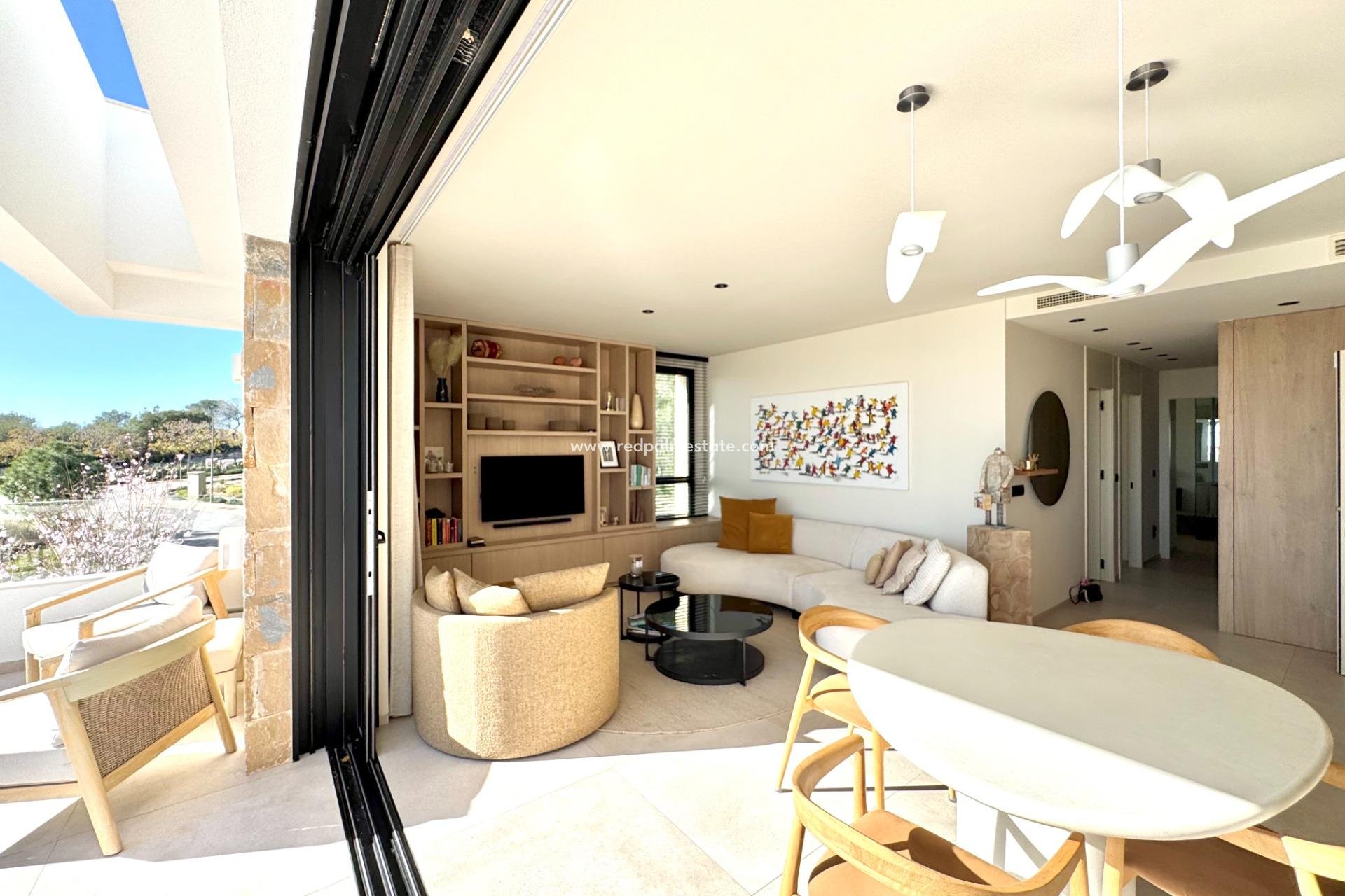 Resale - Apartment -
Orihuela Costa - Las Colinas Golf