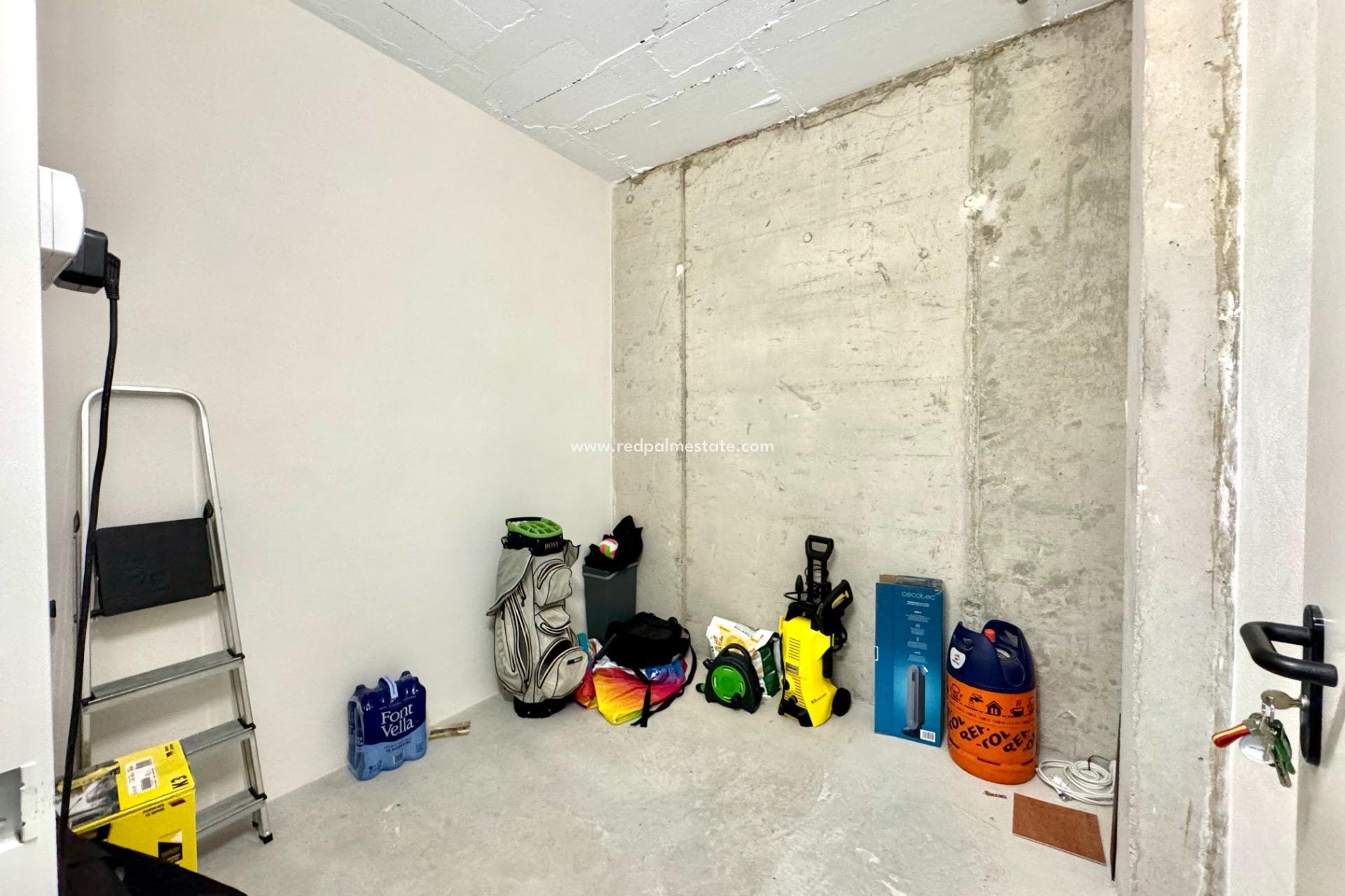 Resale - Apartment -
Orihuela Costa - Las Colinas Golf