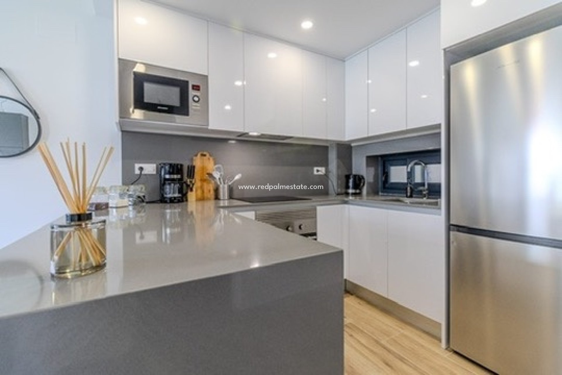 Resale - Apartment -
Orihuela Costa - Las Filipinas