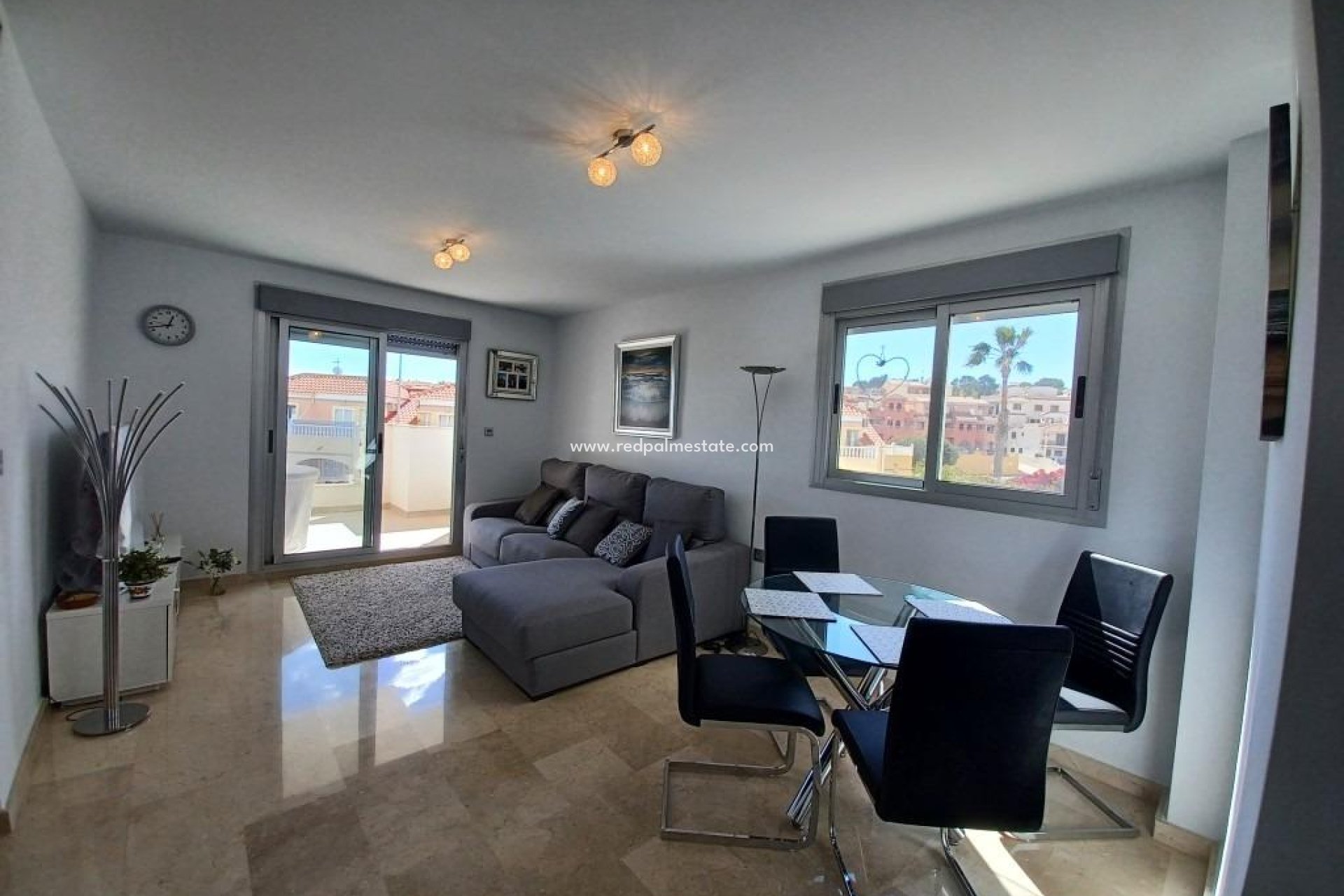 Resale - Apartment -
Orihuela Costa - Las Filipinas