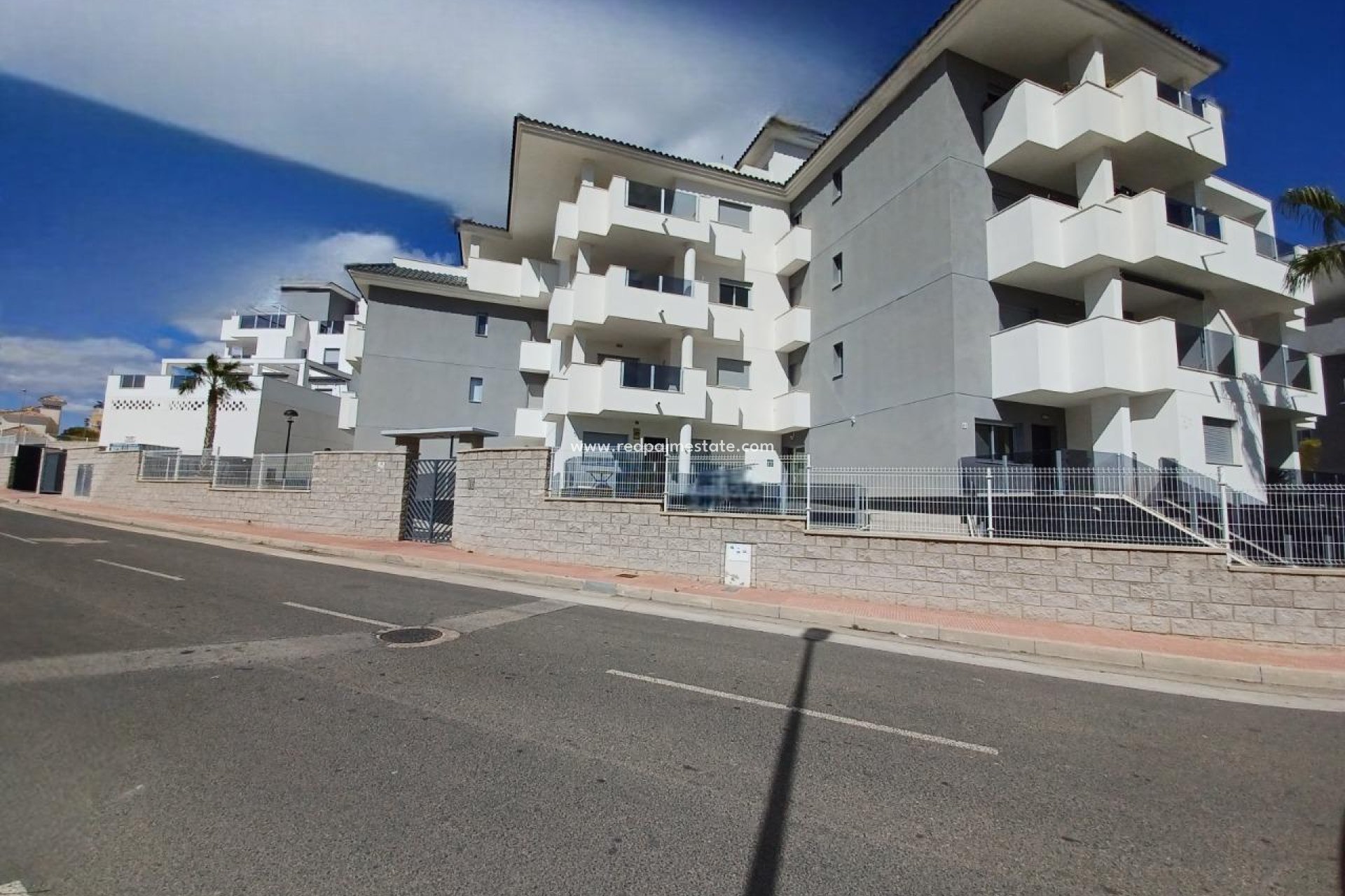 Resale - Apartment -
Orihuela Costa - Las Filipinas