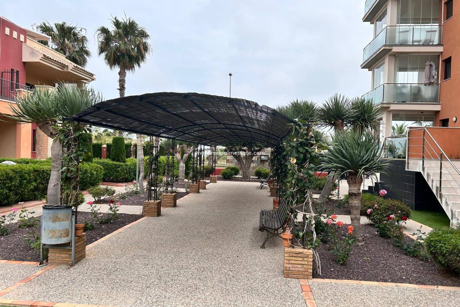 Resale - Apartment -
Orihuela Costa - Lomas de Cabo Roig