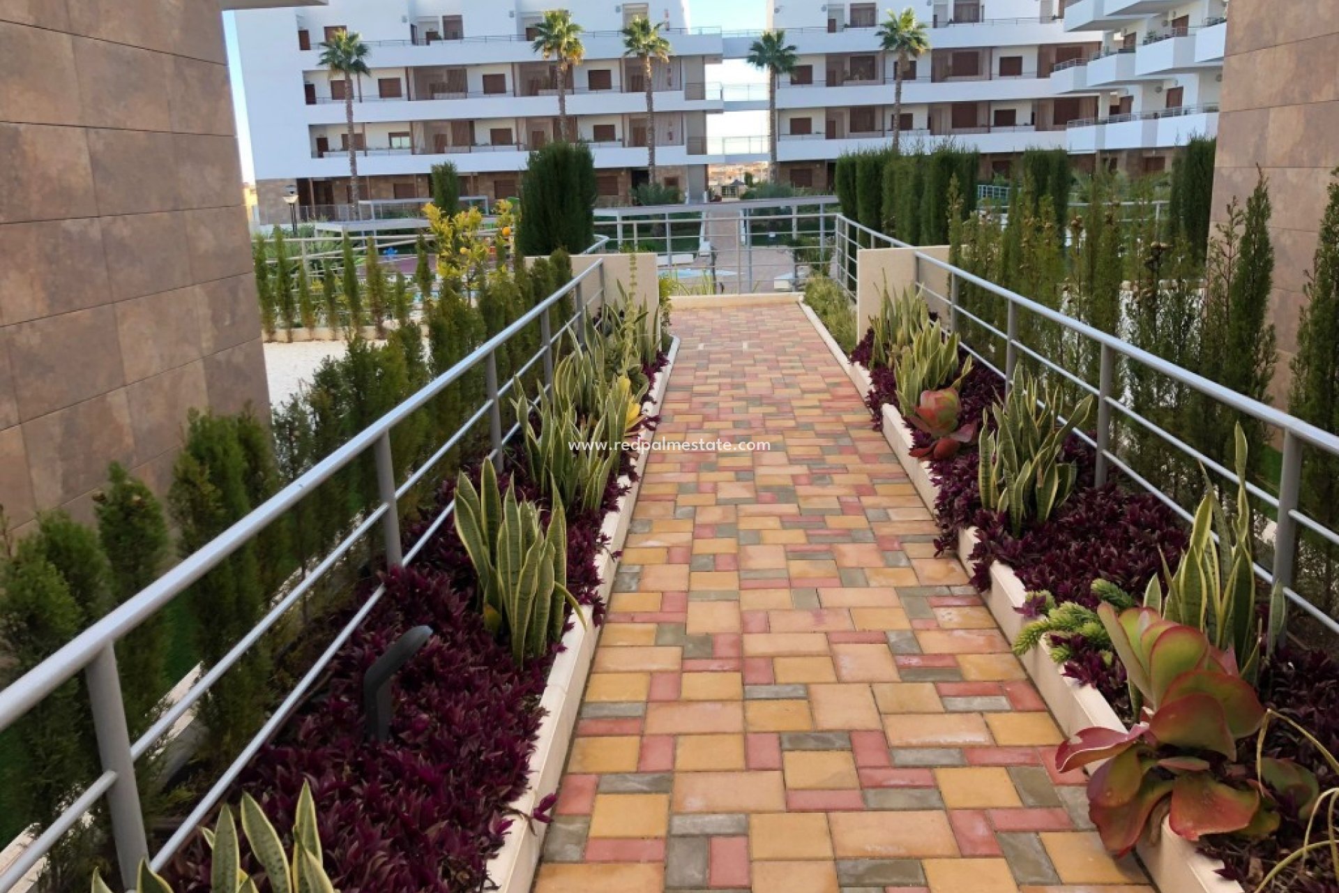 Resale - Apartment -
Orihuela Costa - Lomas de Cabo Roig
