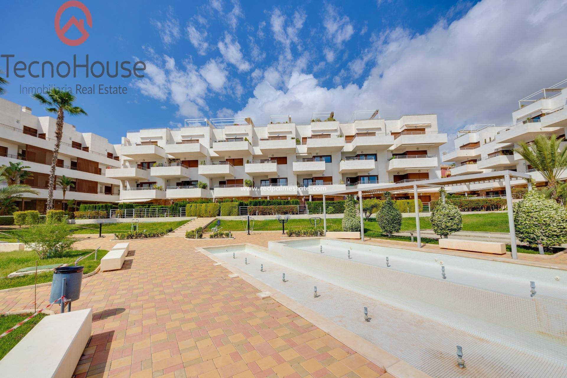 Resale - Apartment -
Orihuela Costa - Lomas de Cabo Roig