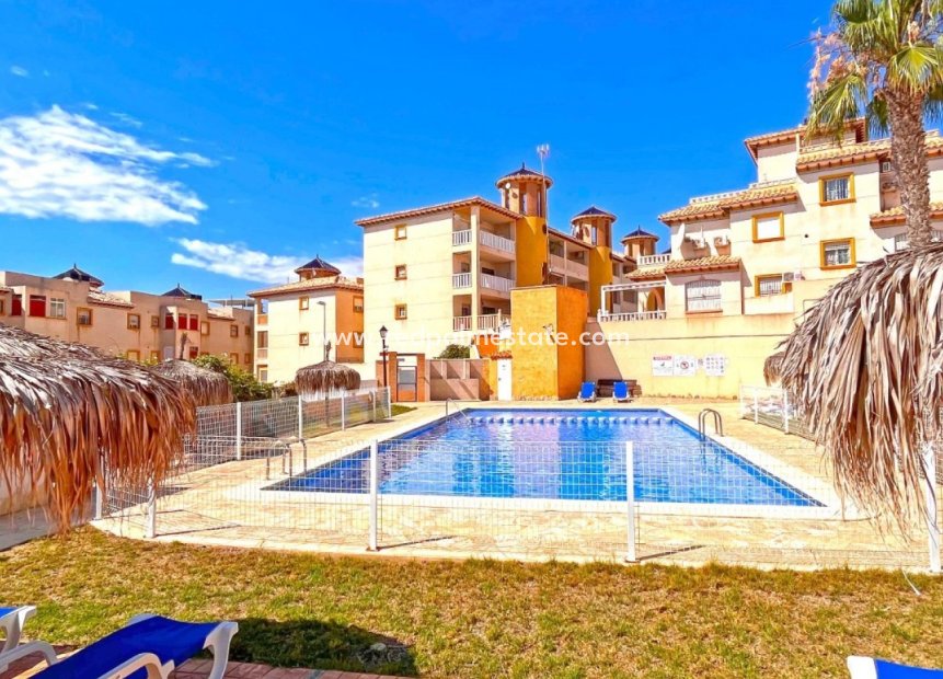 Resale - Apartment -
Orihuela Costa - Lomas de Cabo Roig