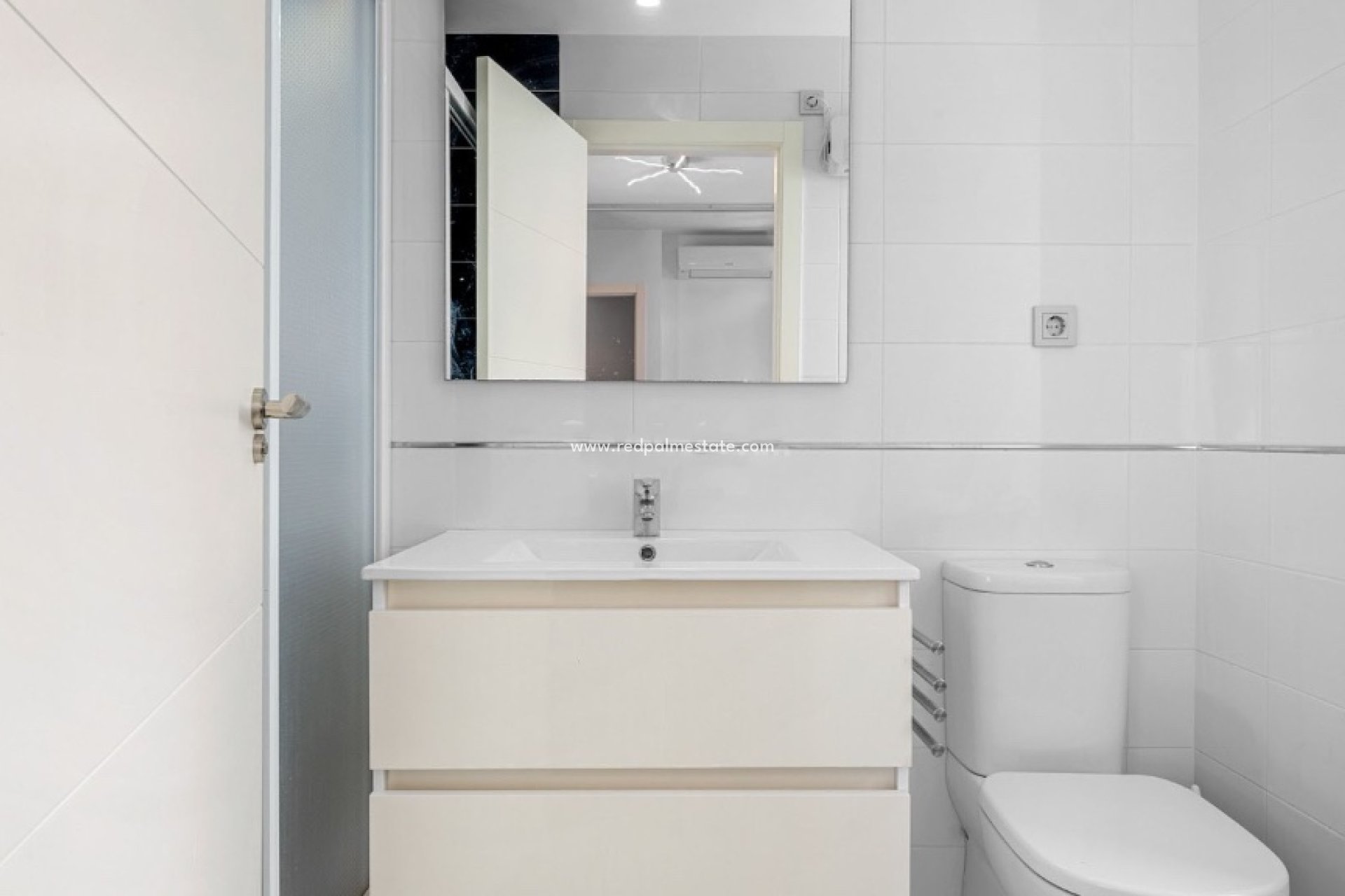 Resale - Apartment -
Orihuela Costa - Lomas de Cabo Roig