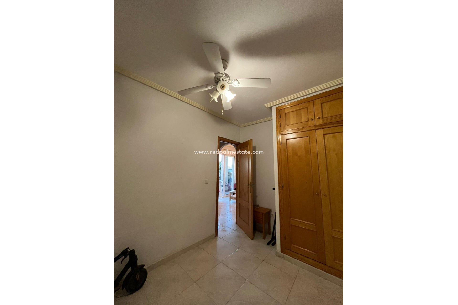 Resale - Apartment -
Orihuela Costa - Los Almendros-La Florida