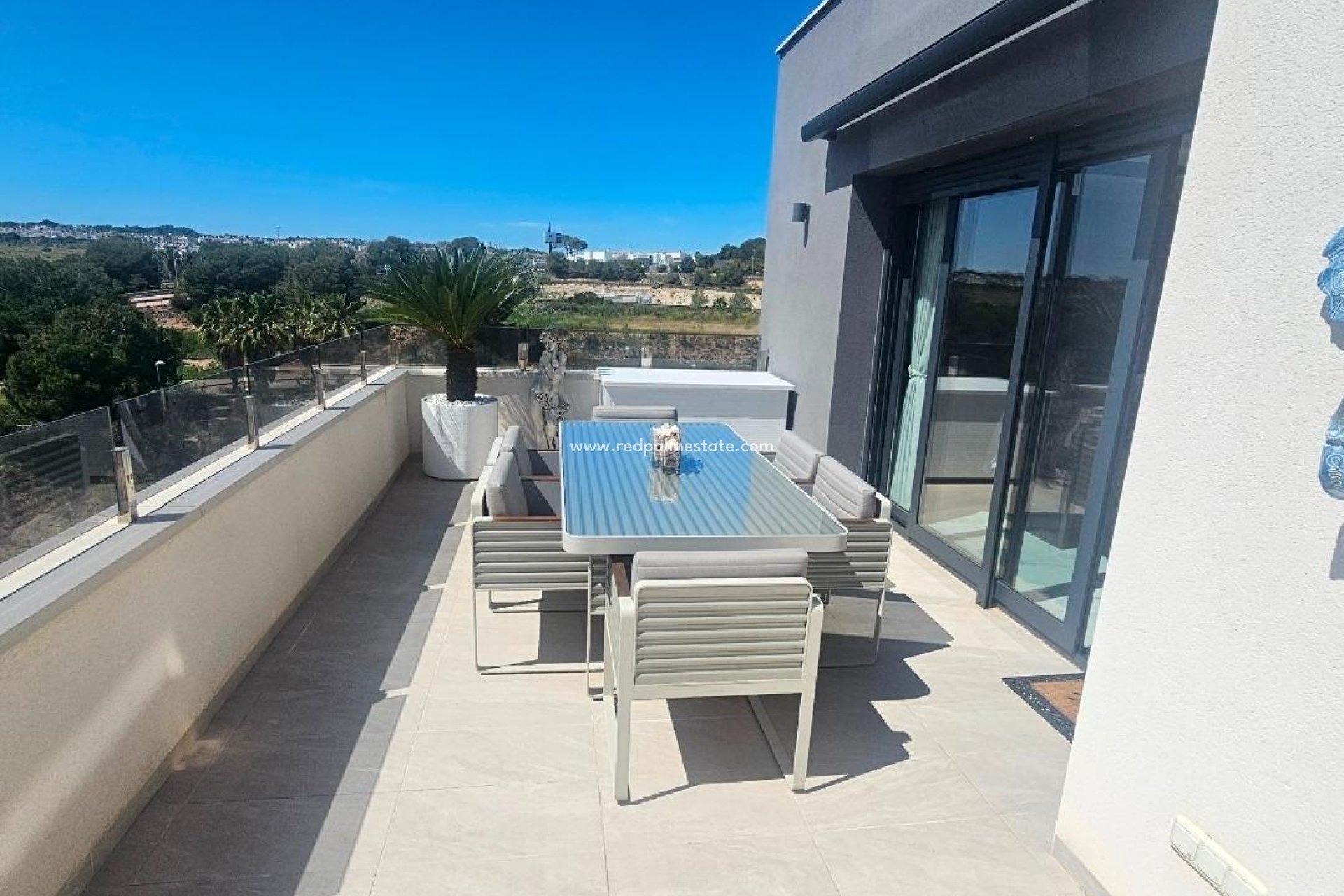 Resale - Apartment -
Orihuela Costa - Los Almendros-la Florida