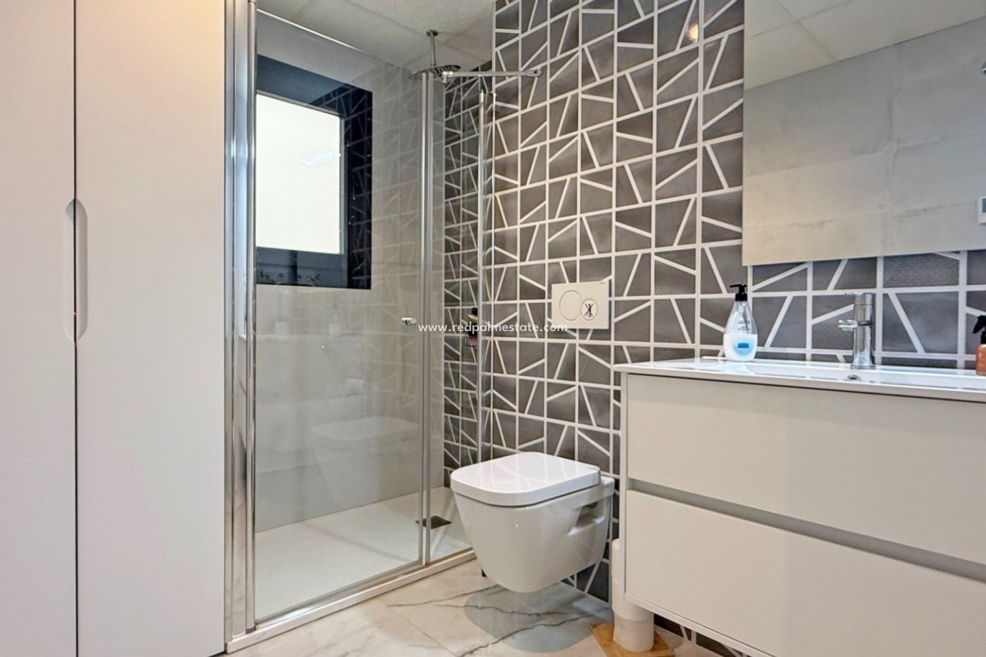 Resale - Apartment -
Orihuela Costa - Los altos