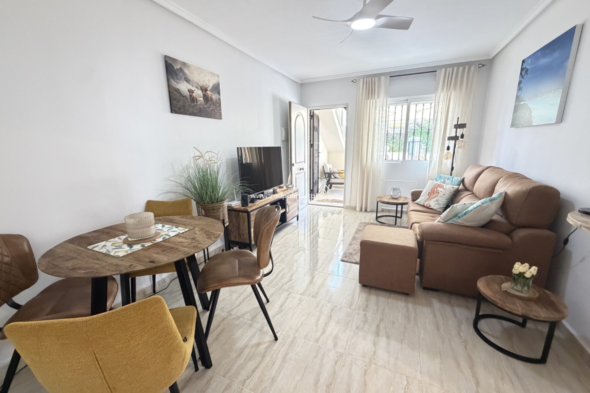 Resale - Apartment -
Orihuela Costa - Los Dolses