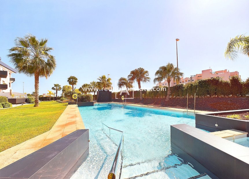 Resale - Apartment -
Orihuela Costa - Los Dolses