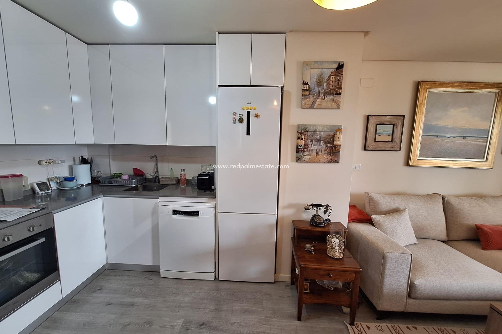 Resale - Apartment -
Orihuela Costa - Los Dolses