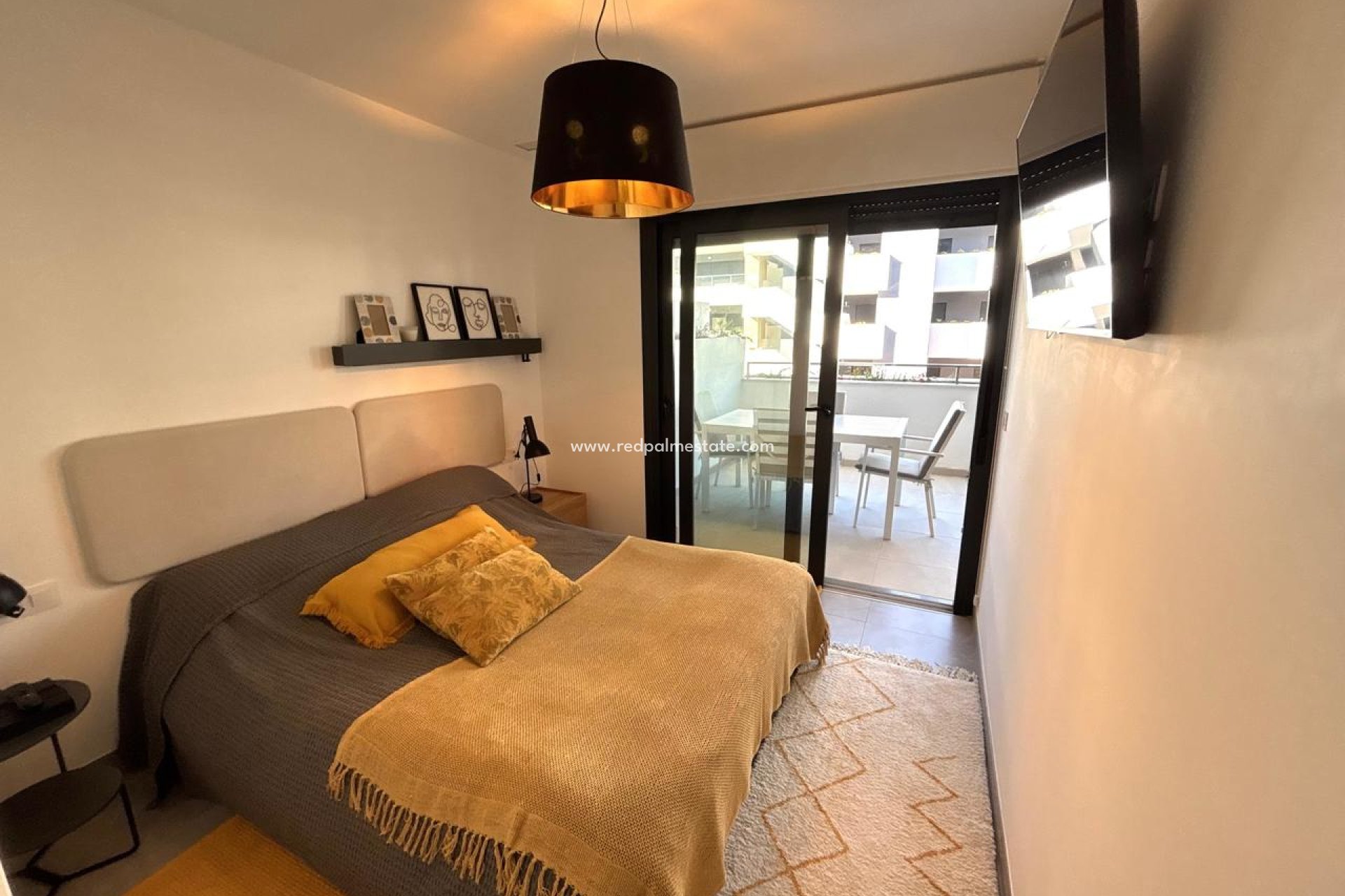 Resale - Apartment -
Orihuela Costa - Playa Flamenca