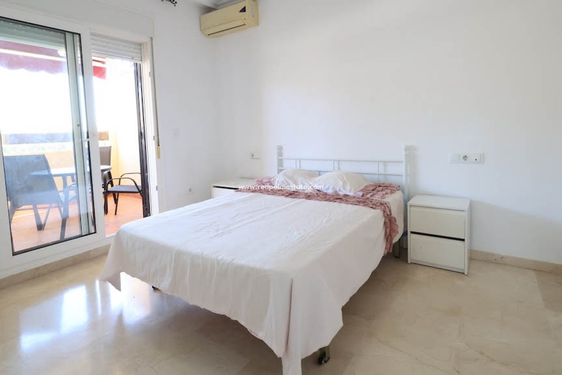 Resale - Apartment -
Orihuela Costa - Playa Flamenca