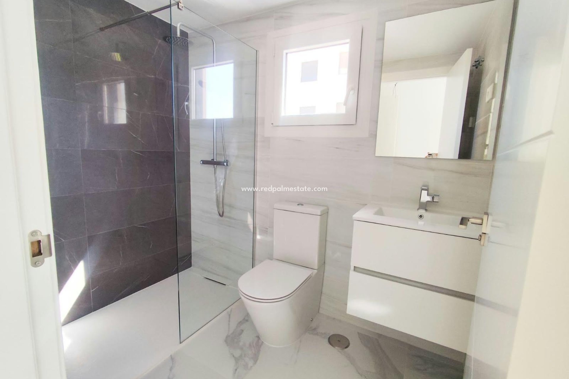 Resale - Apartment -
Orihuela Costa - Punta prima