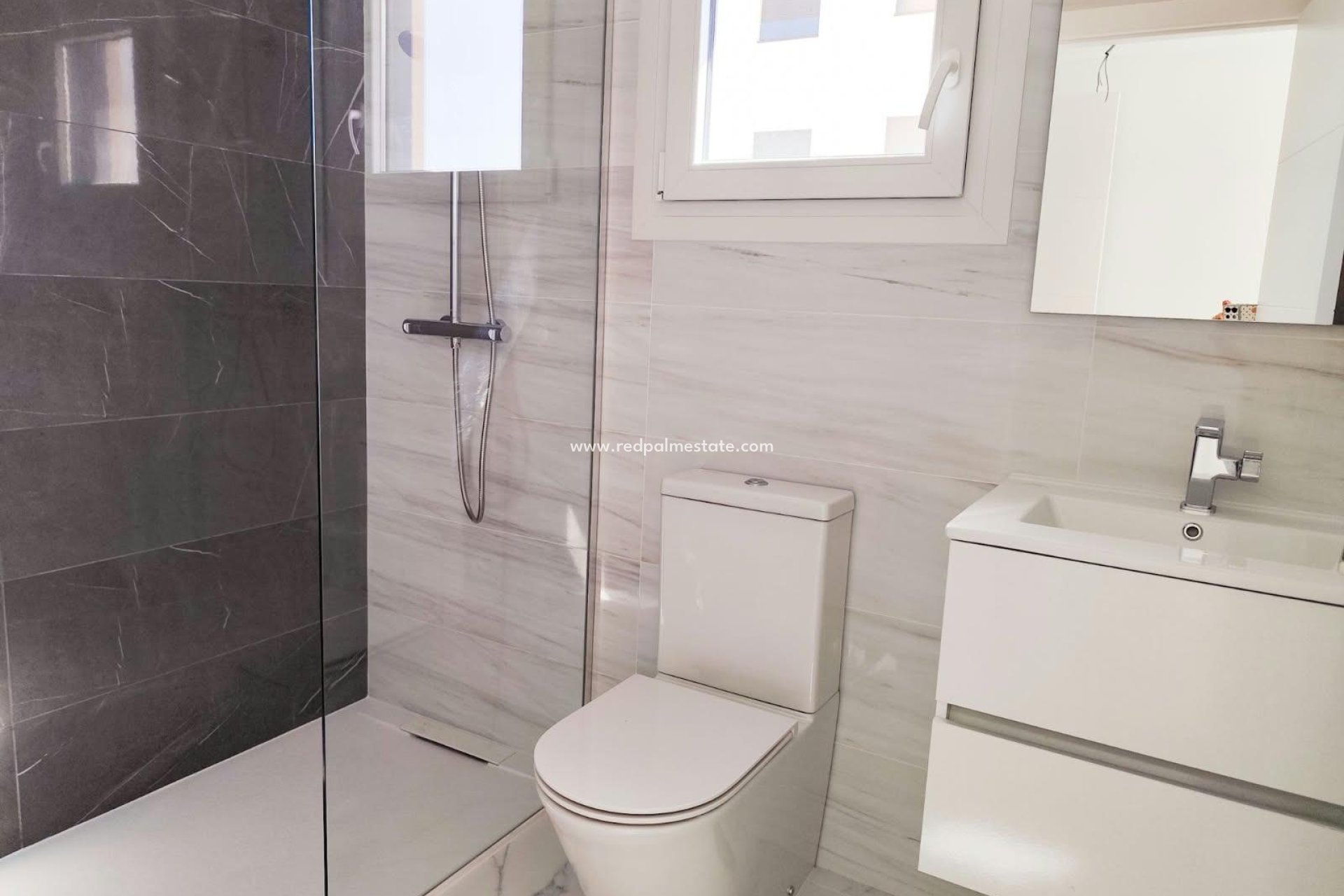 Resale - Apartment -
Orihuela Costa - Punta prima