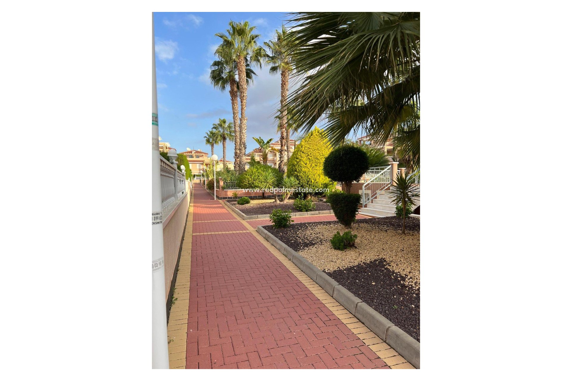 Resale - Apartment -
Orihuela Costa - Punta Prima