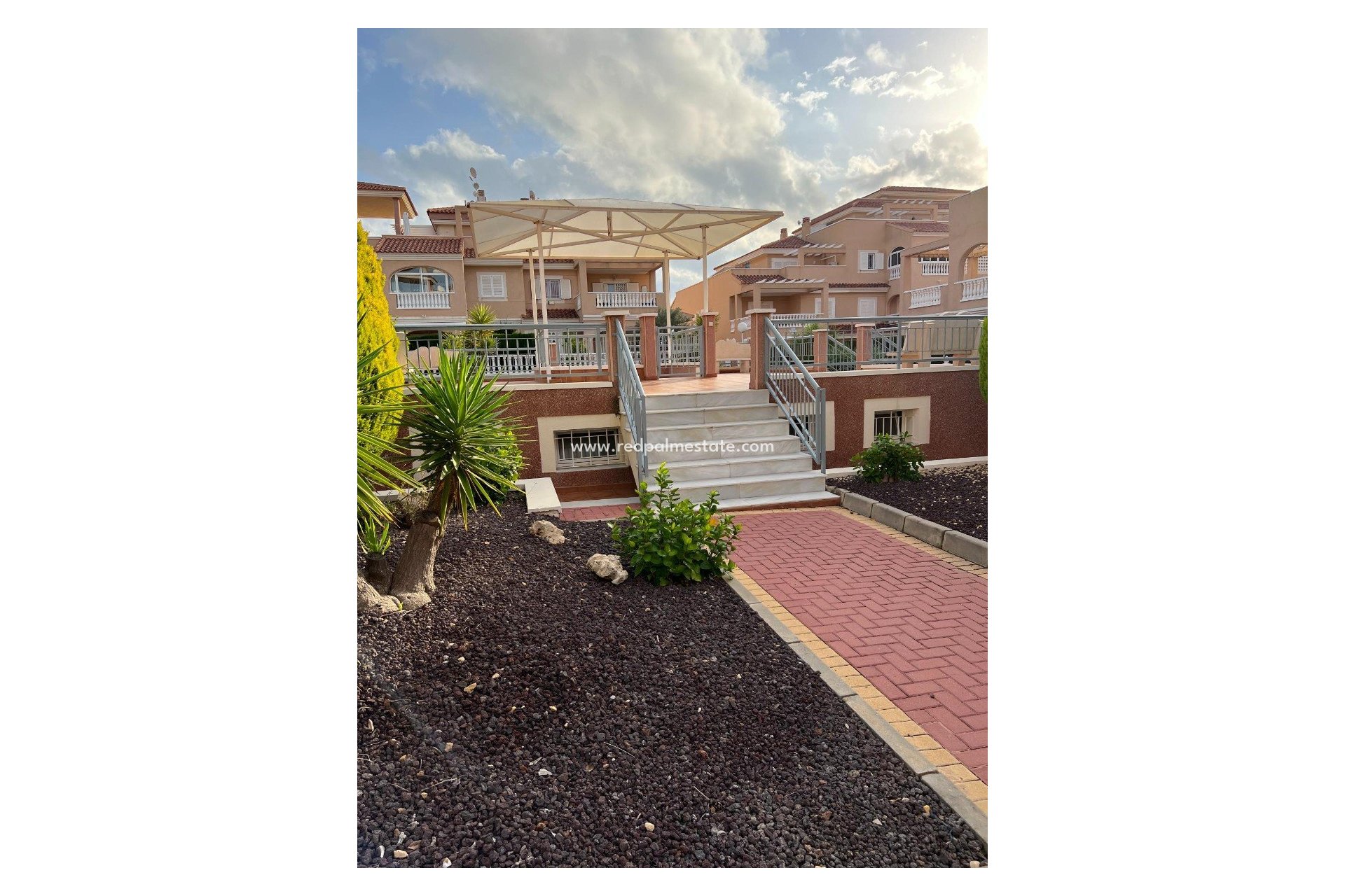 Resale - Apartment -
Orihuela Costa - Punta Prima