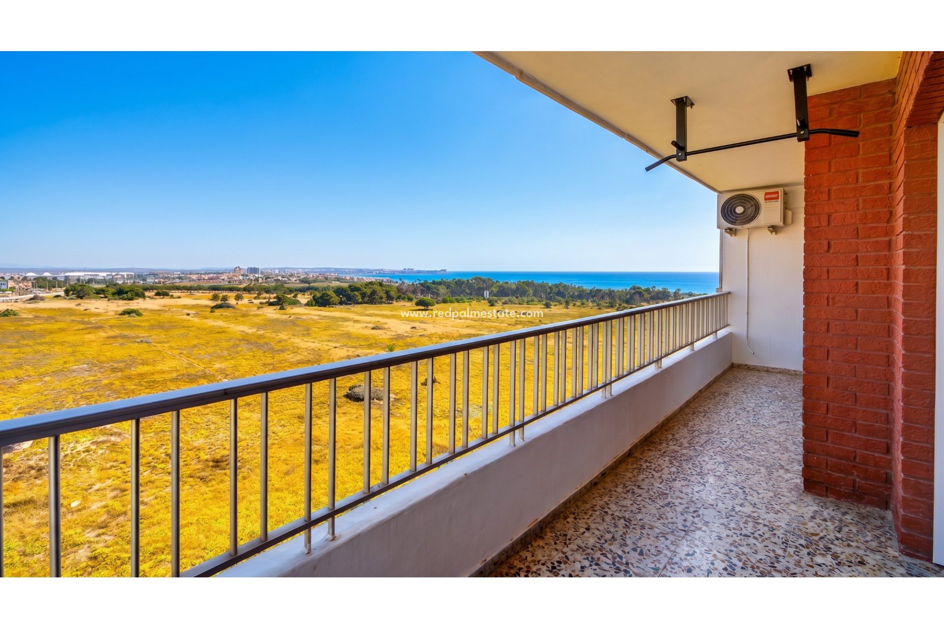 Resale - Apartment -
Orihuela Costa - Punta prima