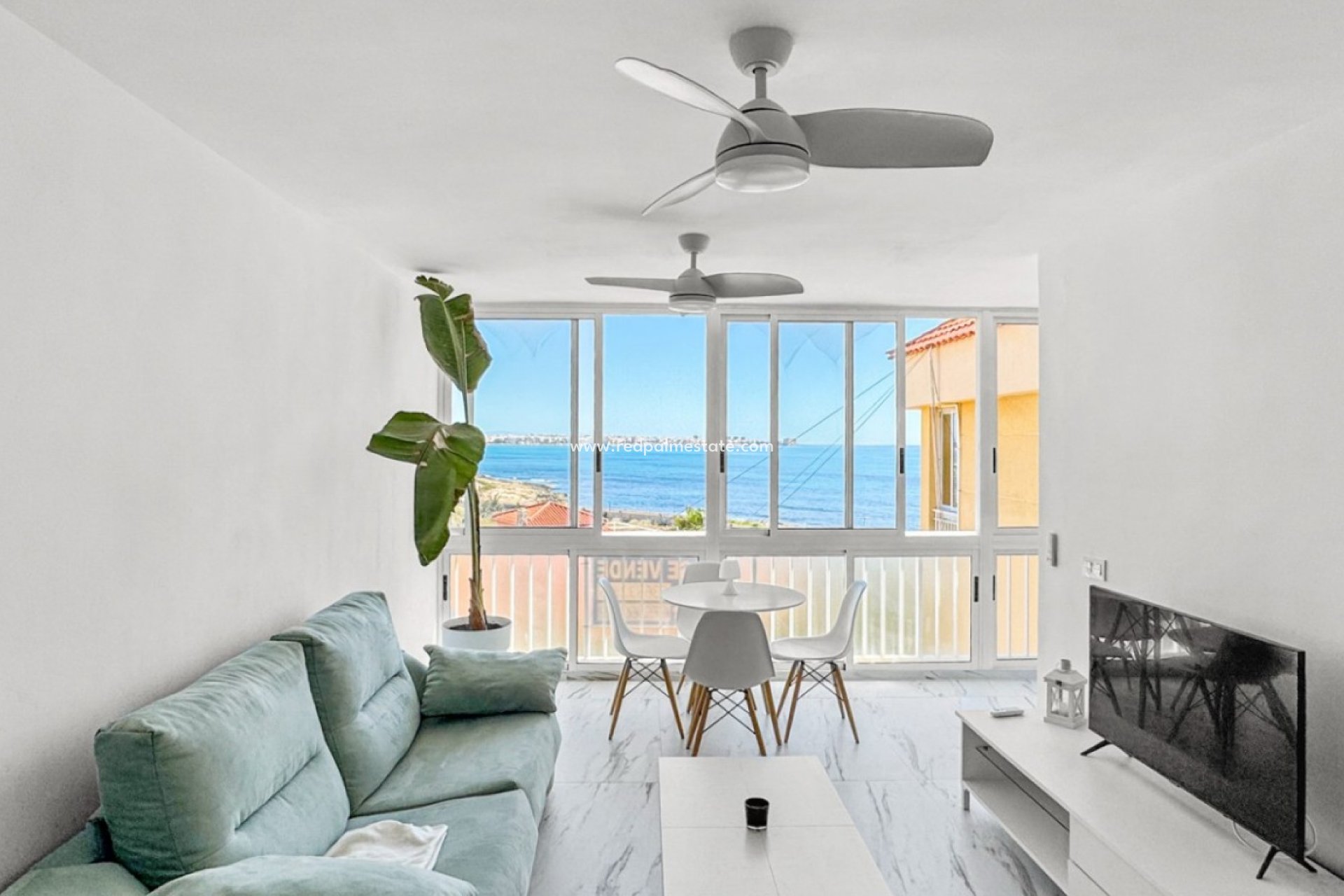 Resale - Apartment -
Orihuela Costa - Punta prima