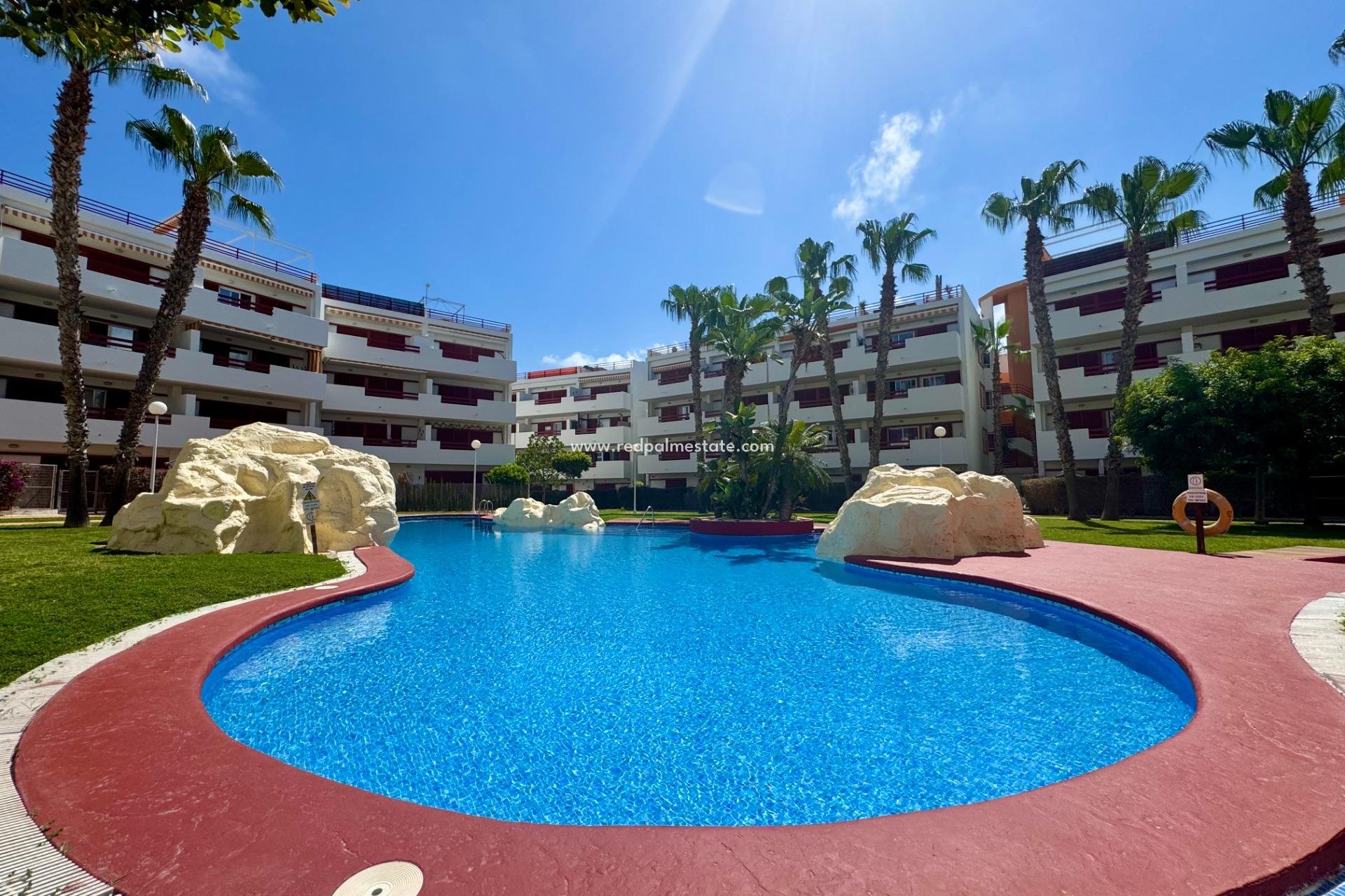 Resale - Apartment -
Orihuela Costa - Punta prima