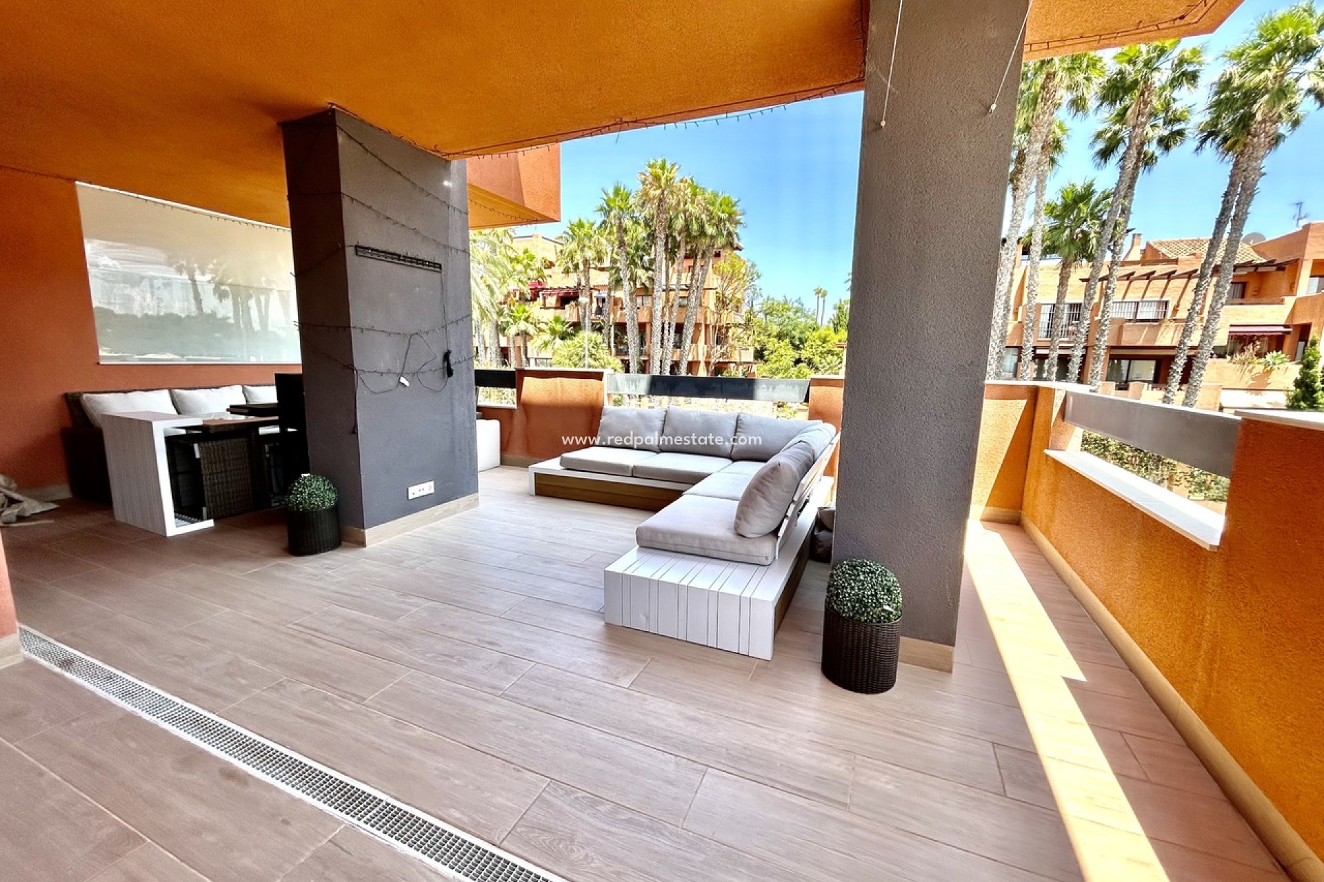Resale - Apartment -
Orihuela Costa - Villamartín
