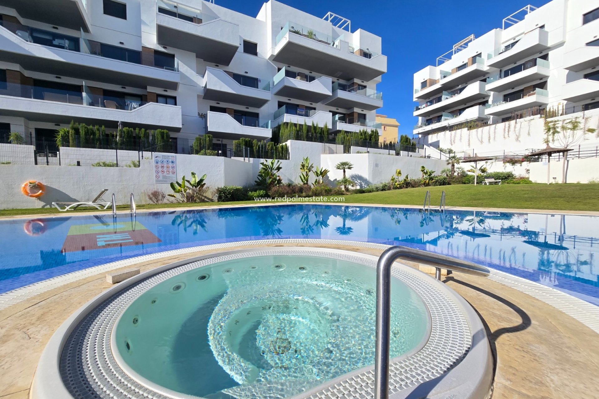 Resale - Apartment -
Orihuela Costa - Villamartín