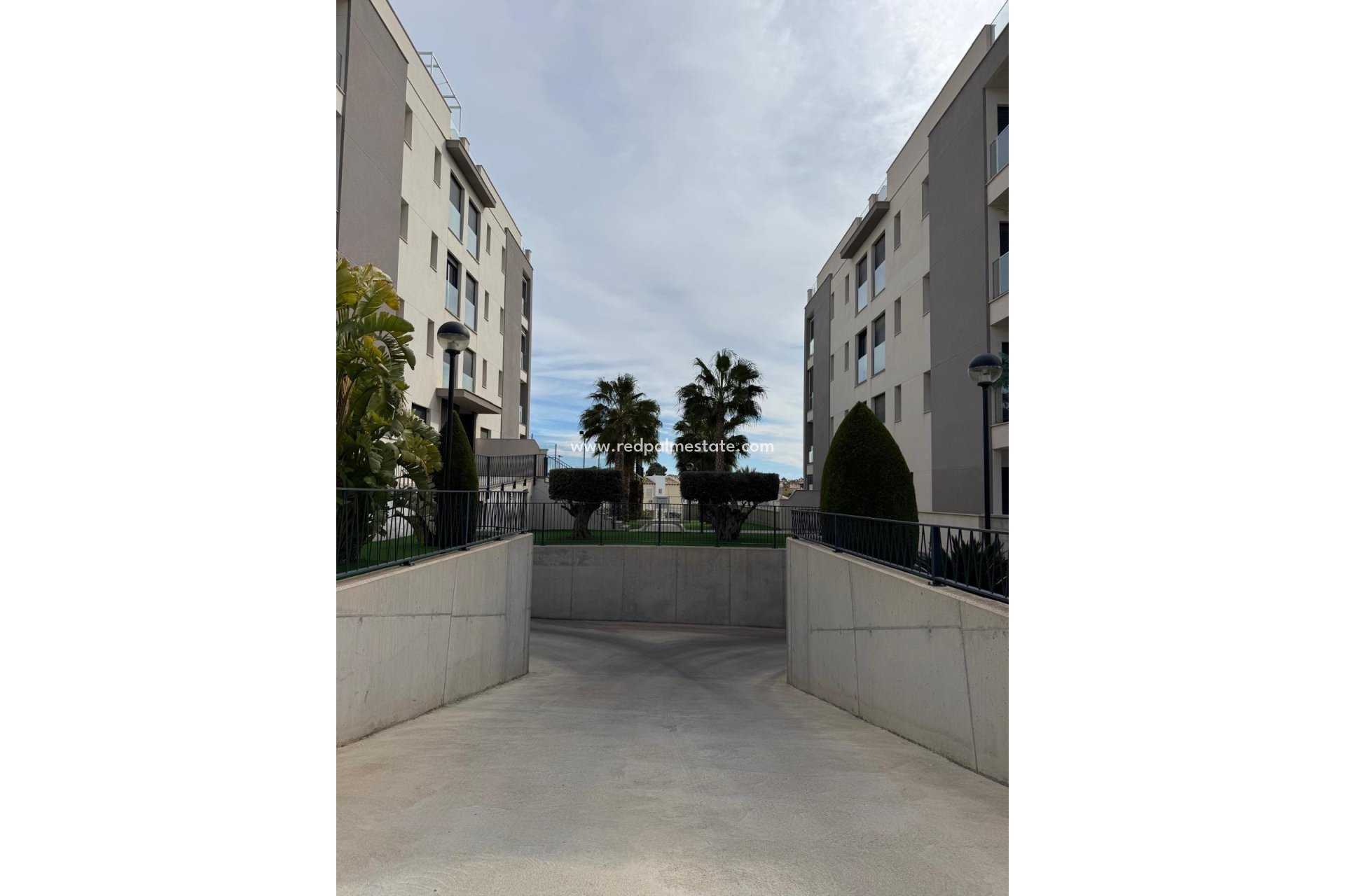 Resale - Apartment -
Orihuela Costa - Villamartín