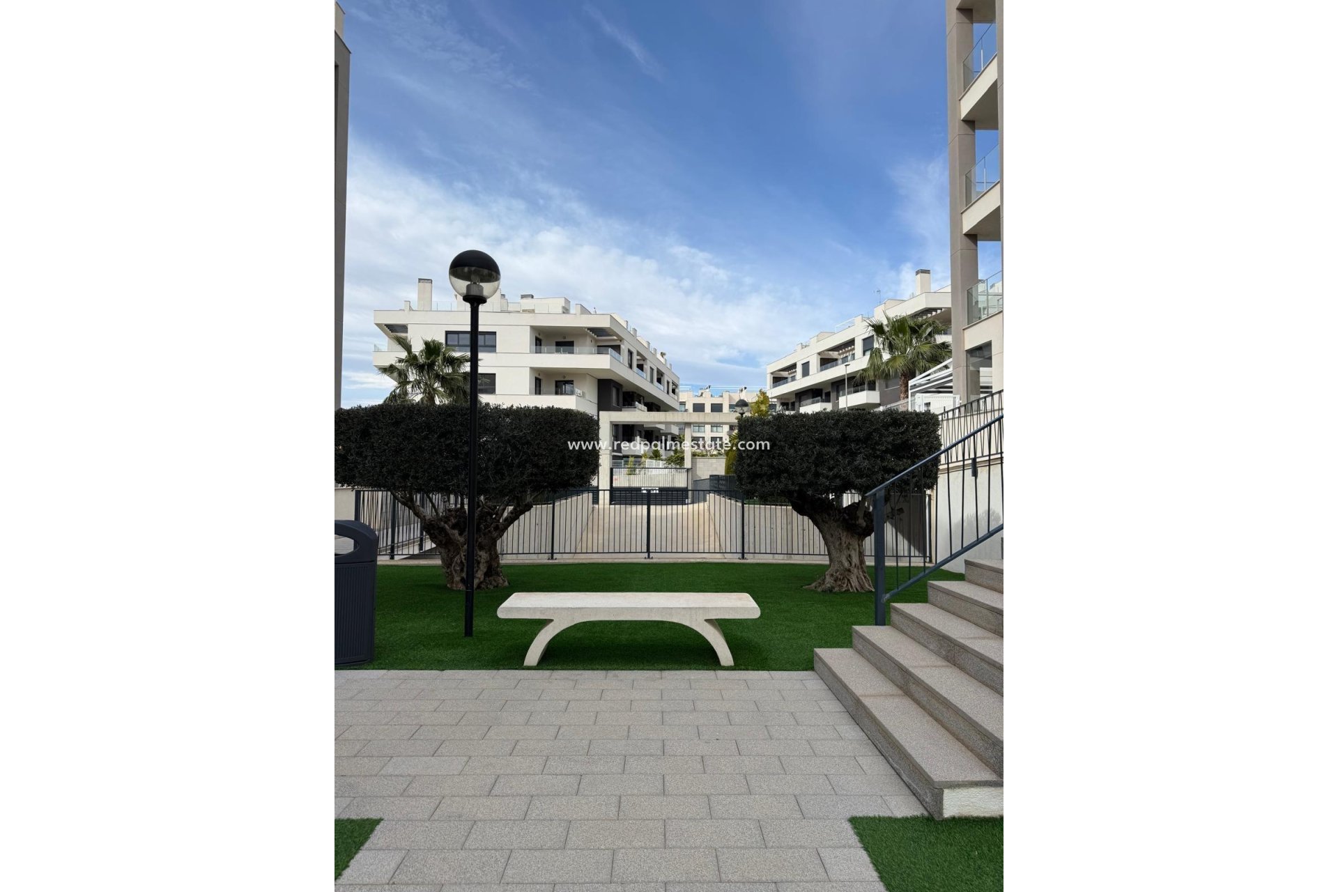 Resale - Apartment -
Orihuela Costa - Villamartín