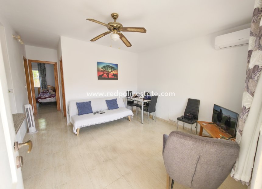 Resale - Apartment -
Orihuela Costa - Villamartín