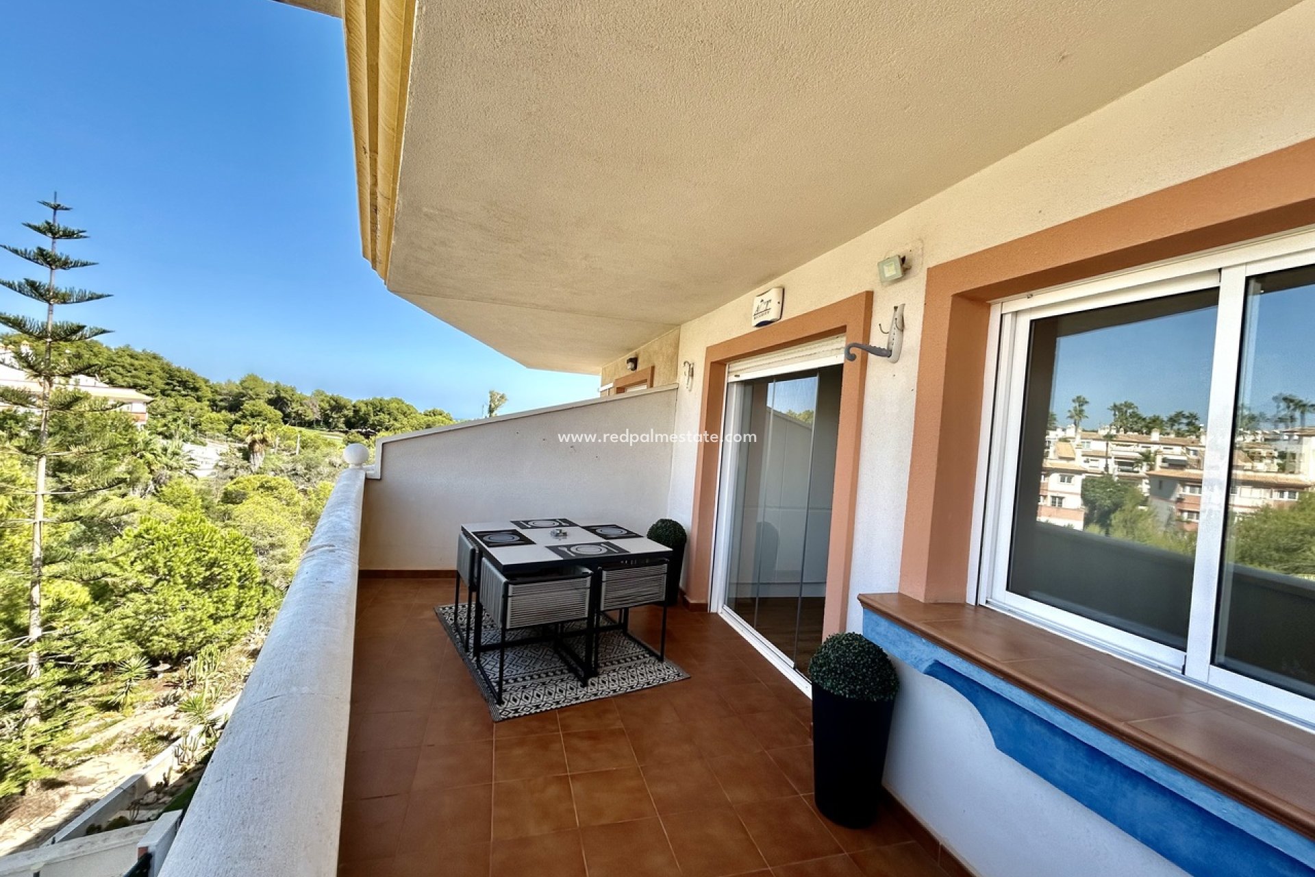 Resale - Apartment -
Orihuela Costa - Villamartín