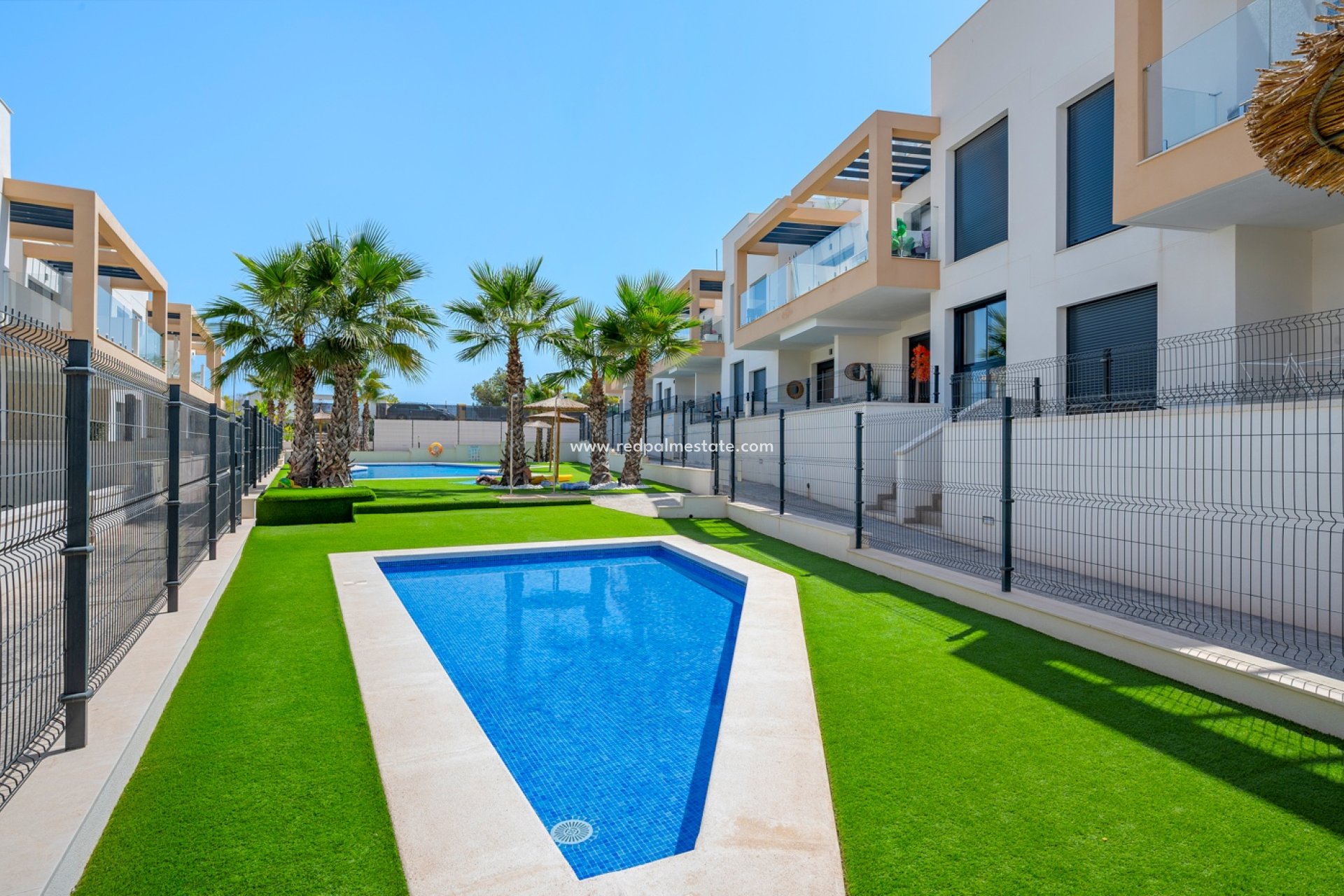 Resale - Apartment -
Orihuela Costa - Villamartín