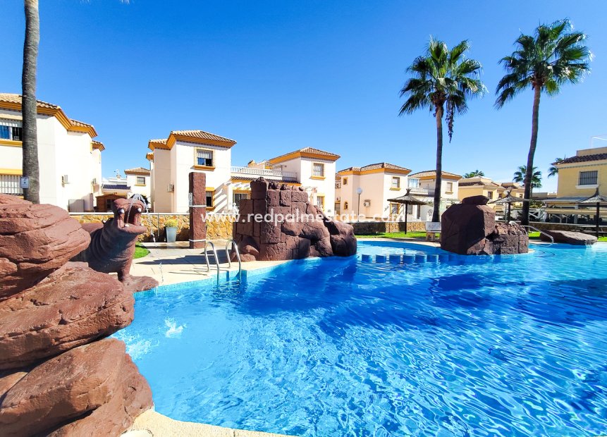Resale - Apartment -
Orihuela Costa - Villamartín
