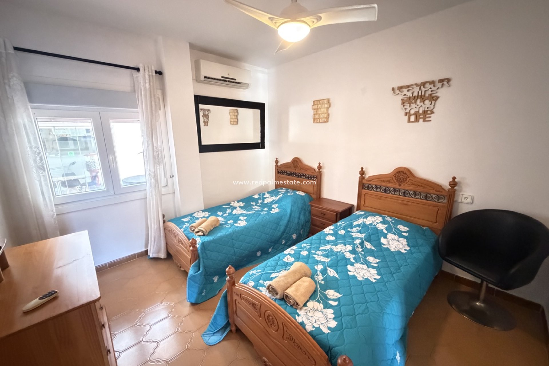 Resale - Apartment -
Orihuela Costa - Villamartín