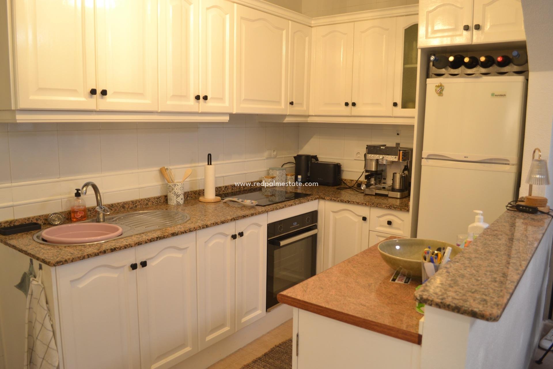 Resale - Apartment -
Orihuela Costa - Villamartín