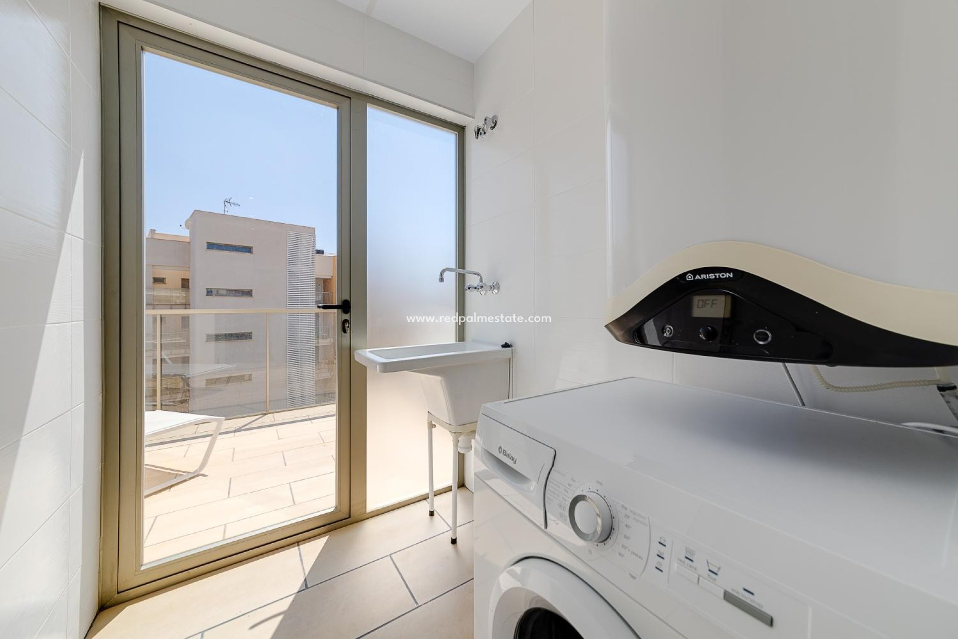 Resale - Apartment -
Orihuela Costa - Villamartín