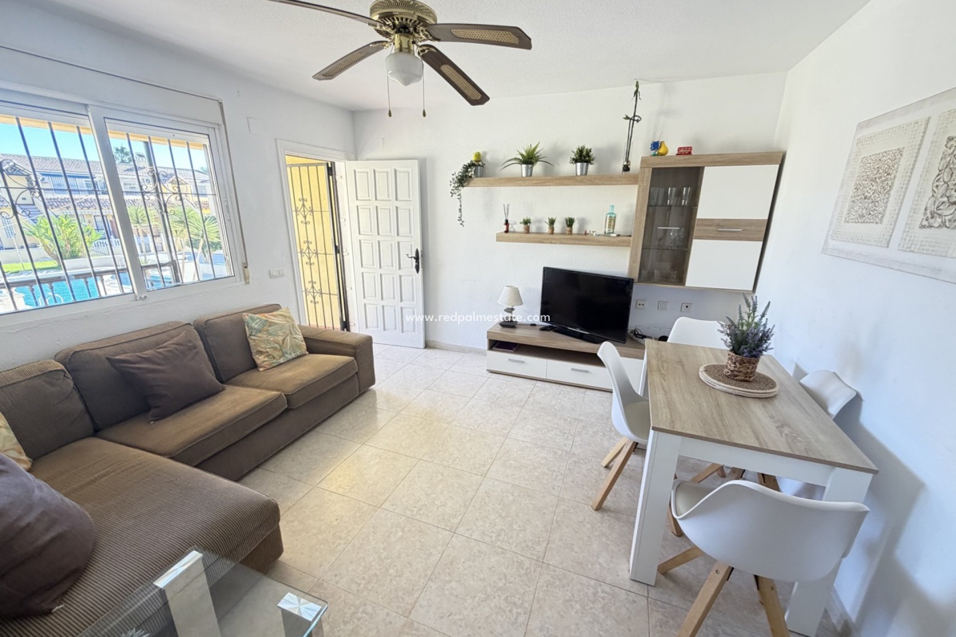 Resale - Apartment -
Orihuela Costa - Villamartín