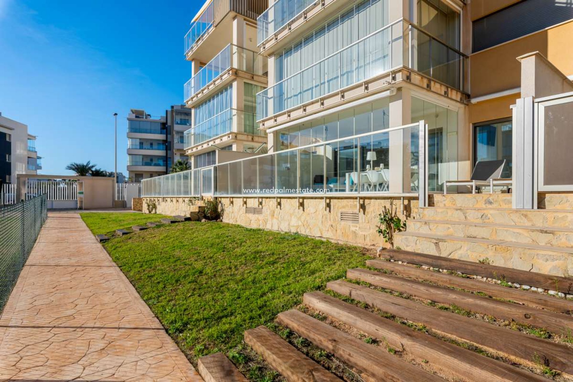 Resale - Apartment -
Orihuela Costa - Villamartín