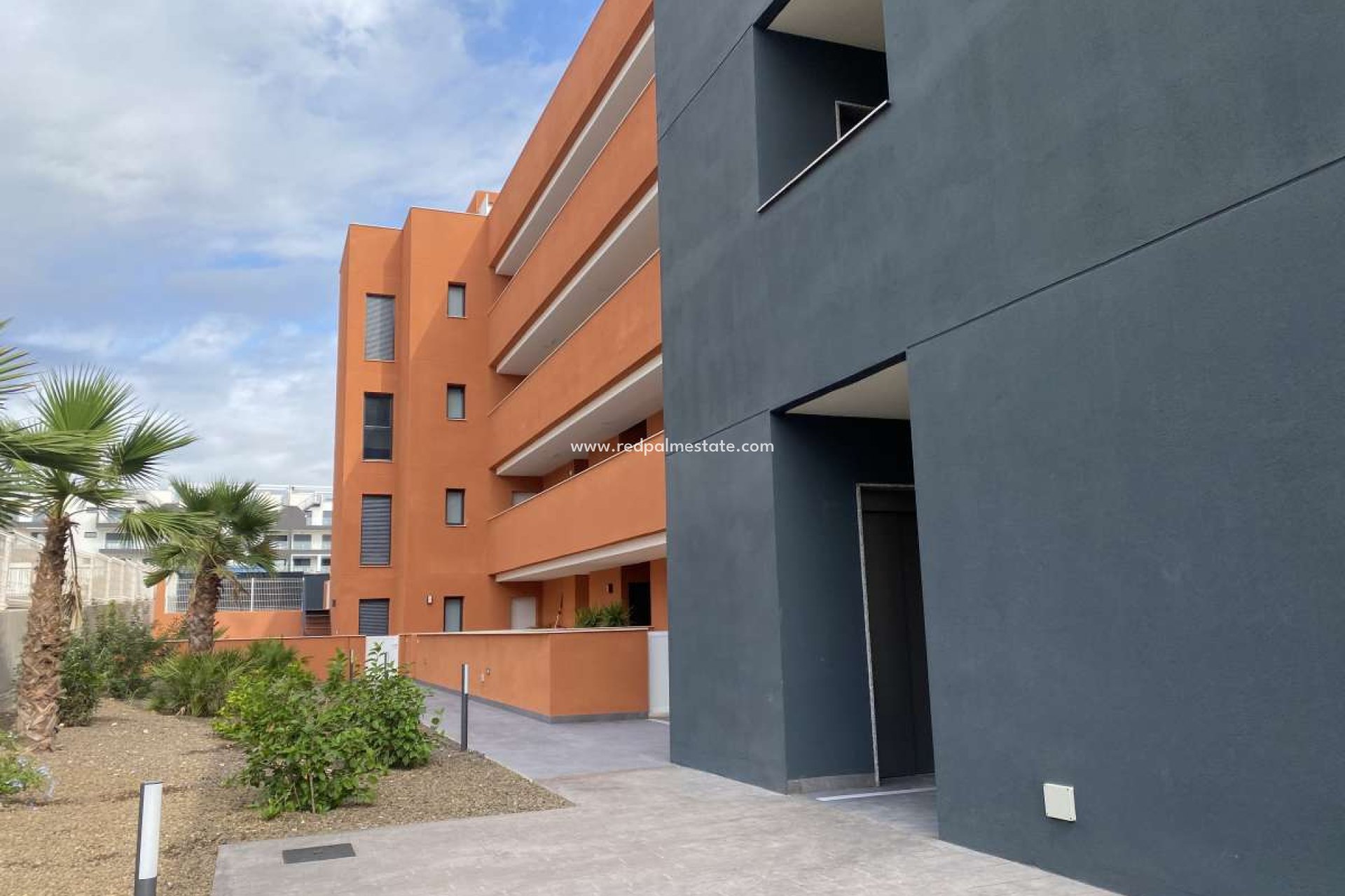 Resale - Apartment -
Orihuela Costa - Villamartín