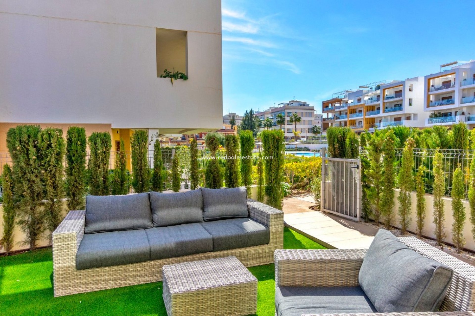 Resale - Apartment -
Orihuela Costa - Villamartín