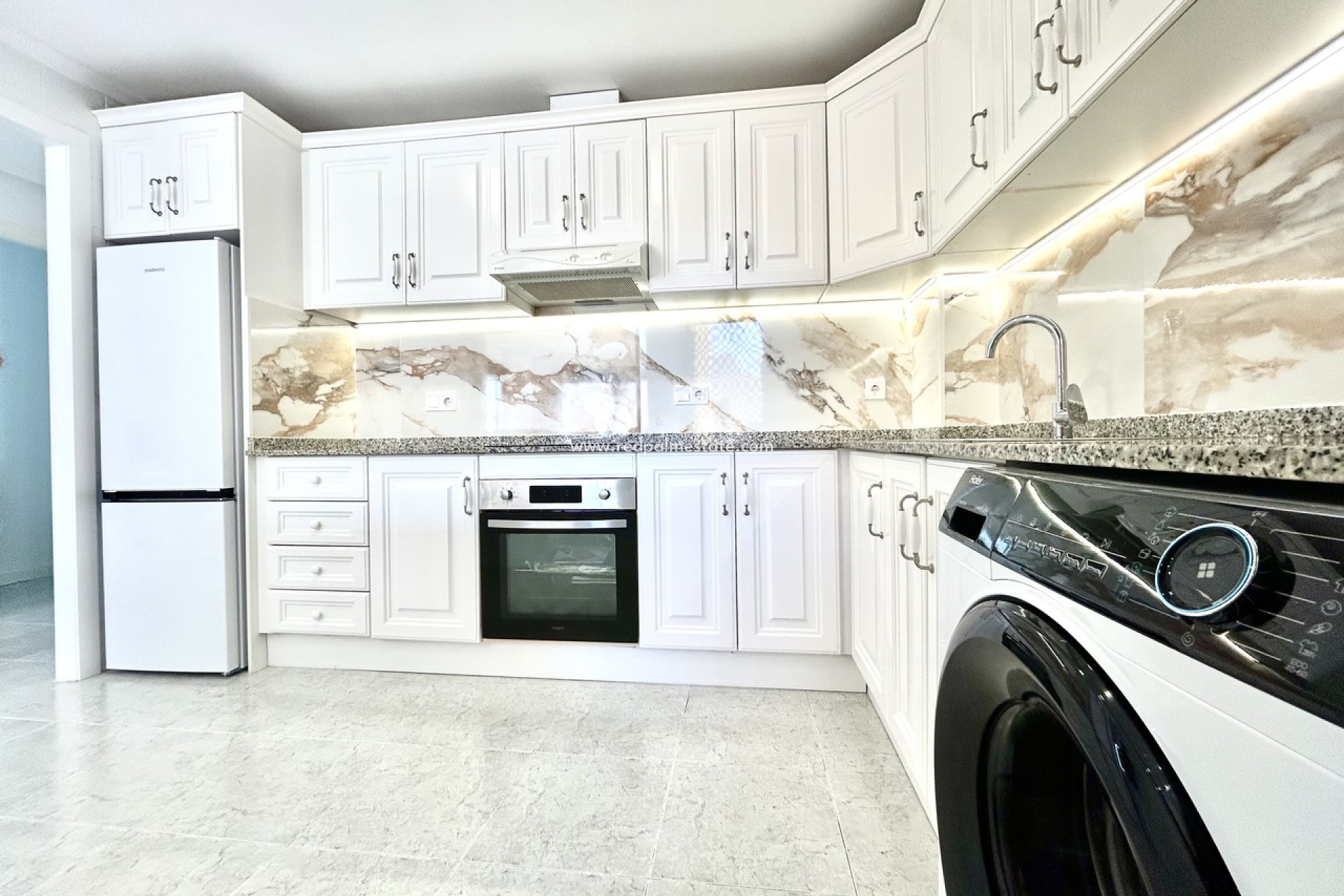 Resale - Apartment -
Orihuela Costa - Villamartín