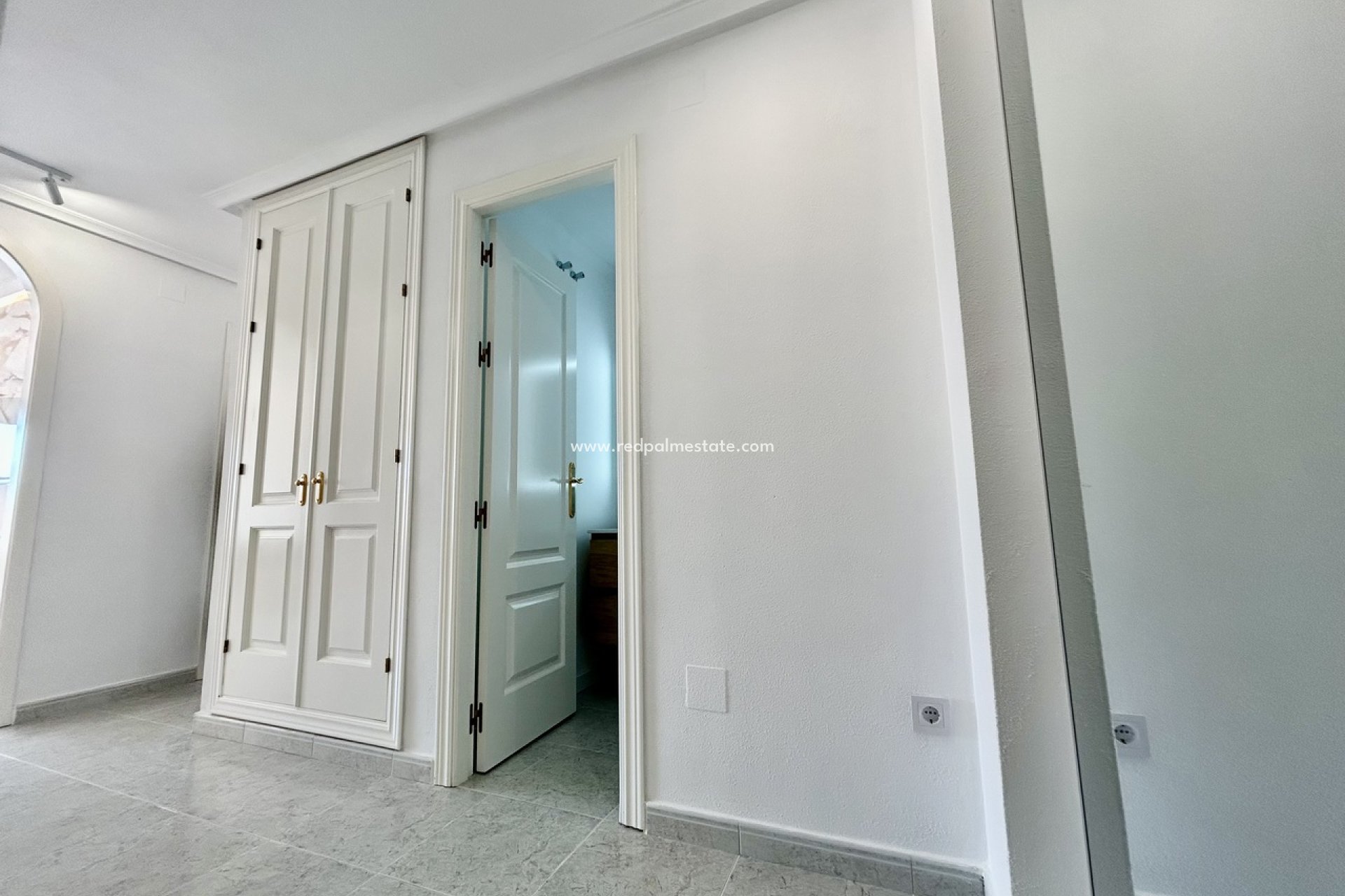 Resale - Apartment -
Orihuela Costa - Villamartín