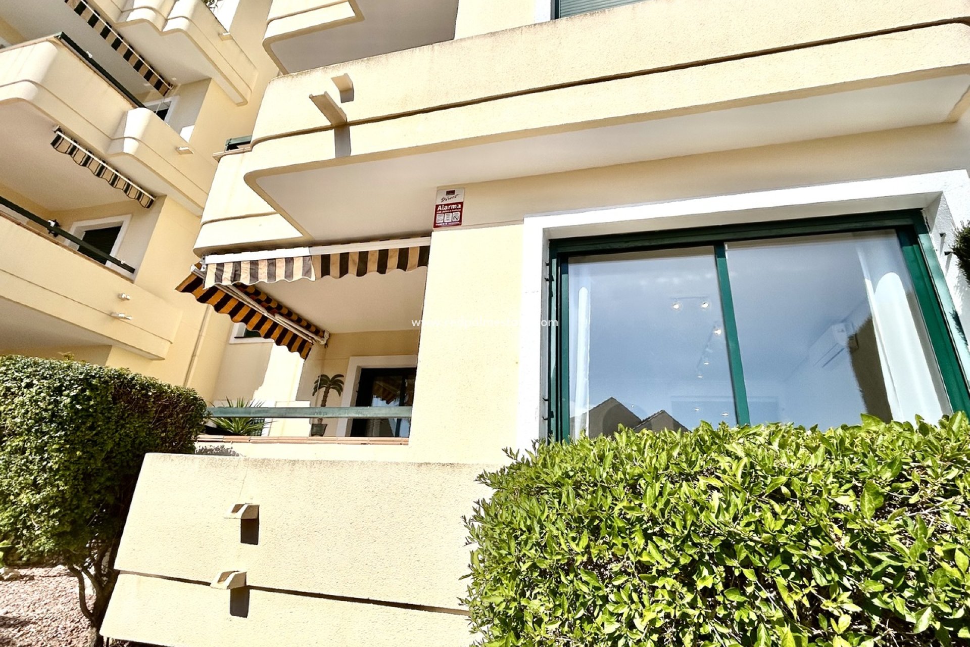 Resale - Apartment -
Orihuela Costa - Villamartín