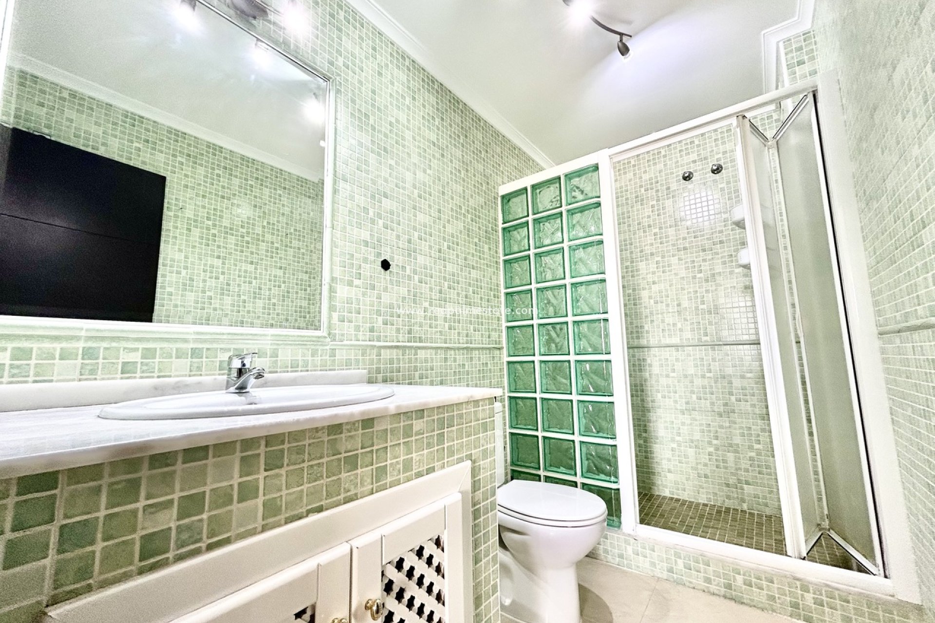 Resale - Apartment -
Orihuela Costa - Villamartín