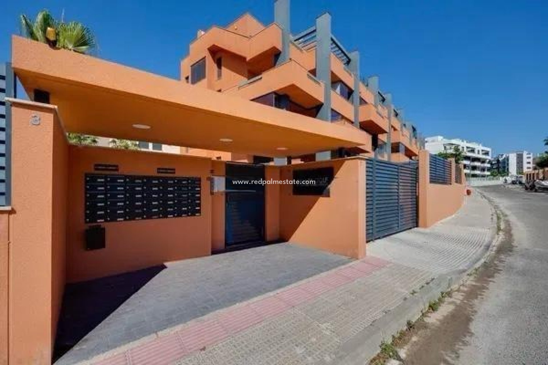 Resale - Apartment -
Orihuela Costa - Villamartín